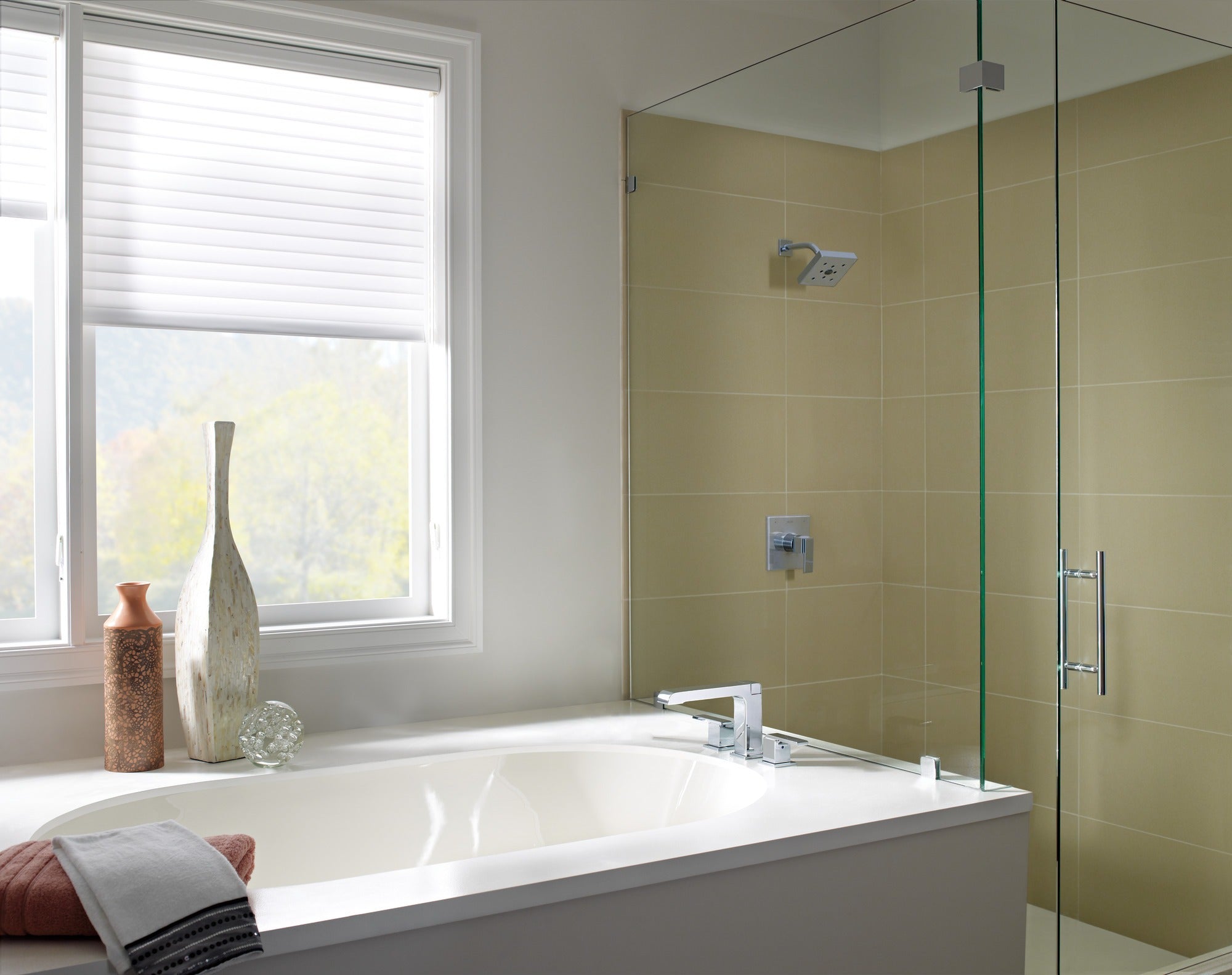 Delta Ara® Roman Tub Trim