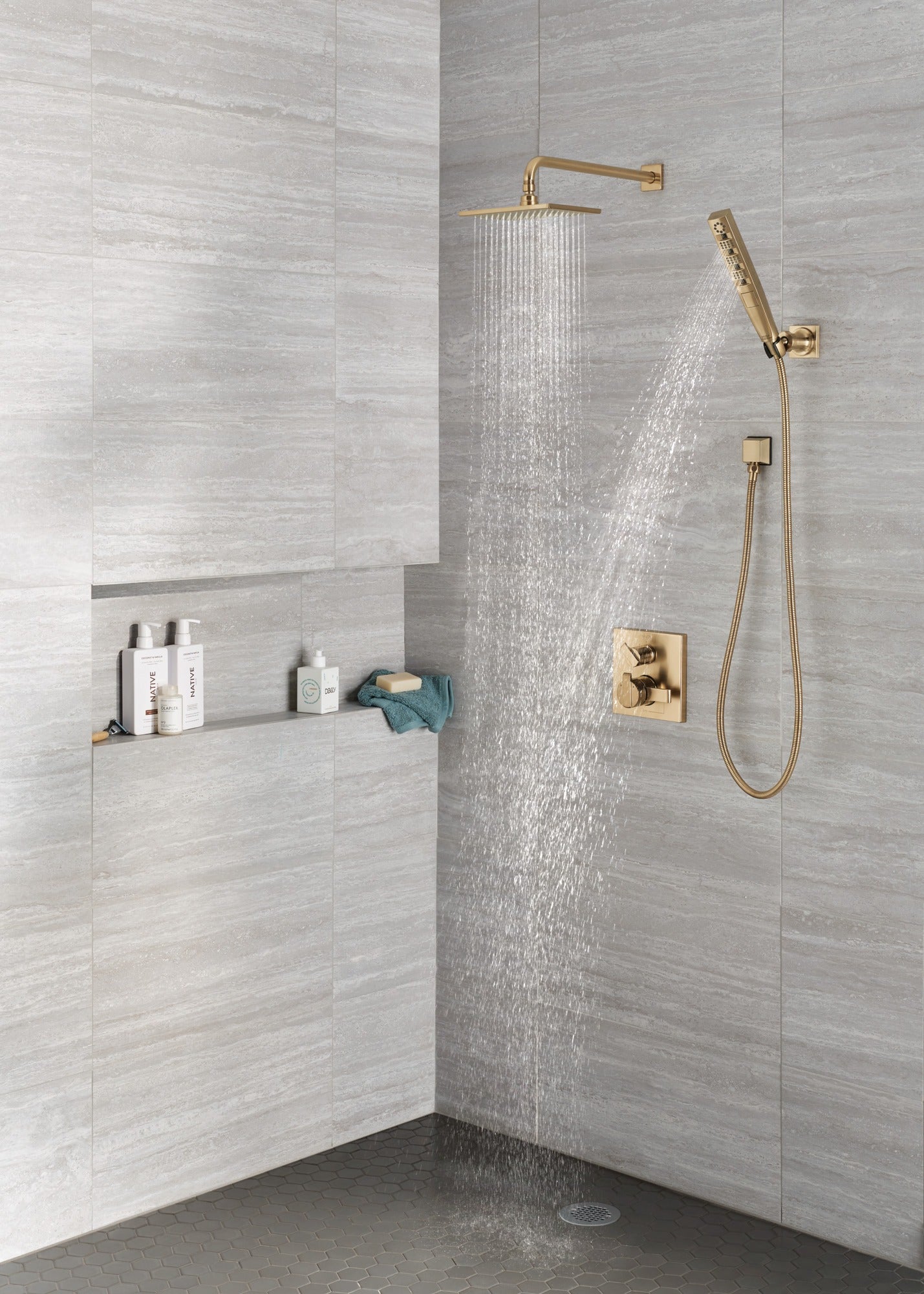 Delta Universal Showering Components H2OKinetic® 4-Setting Wall Mount Hand Shower