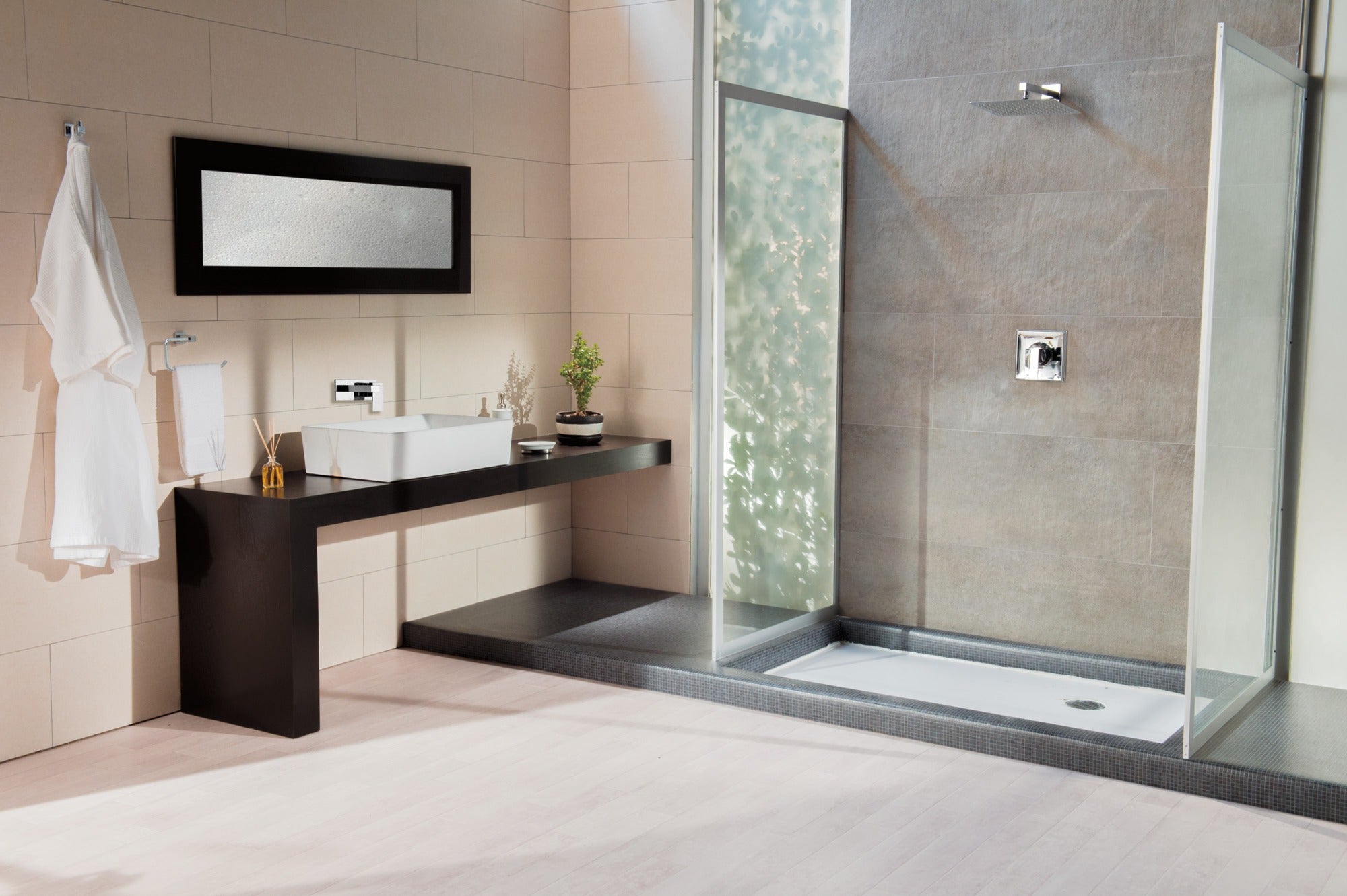 Delta Velum™ Towel Ring