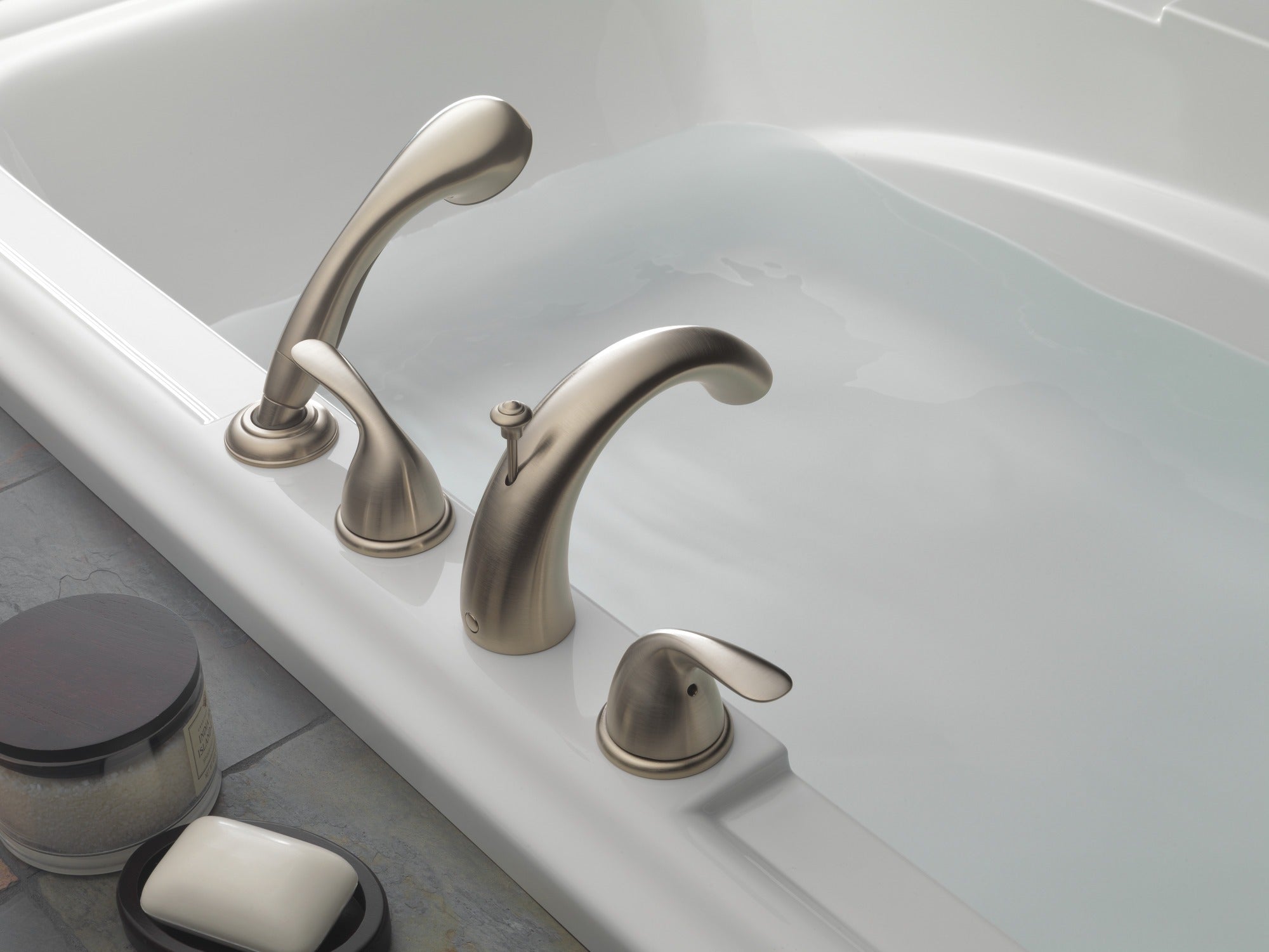 Delta Classic Roman Tub with Hand Shower Trim