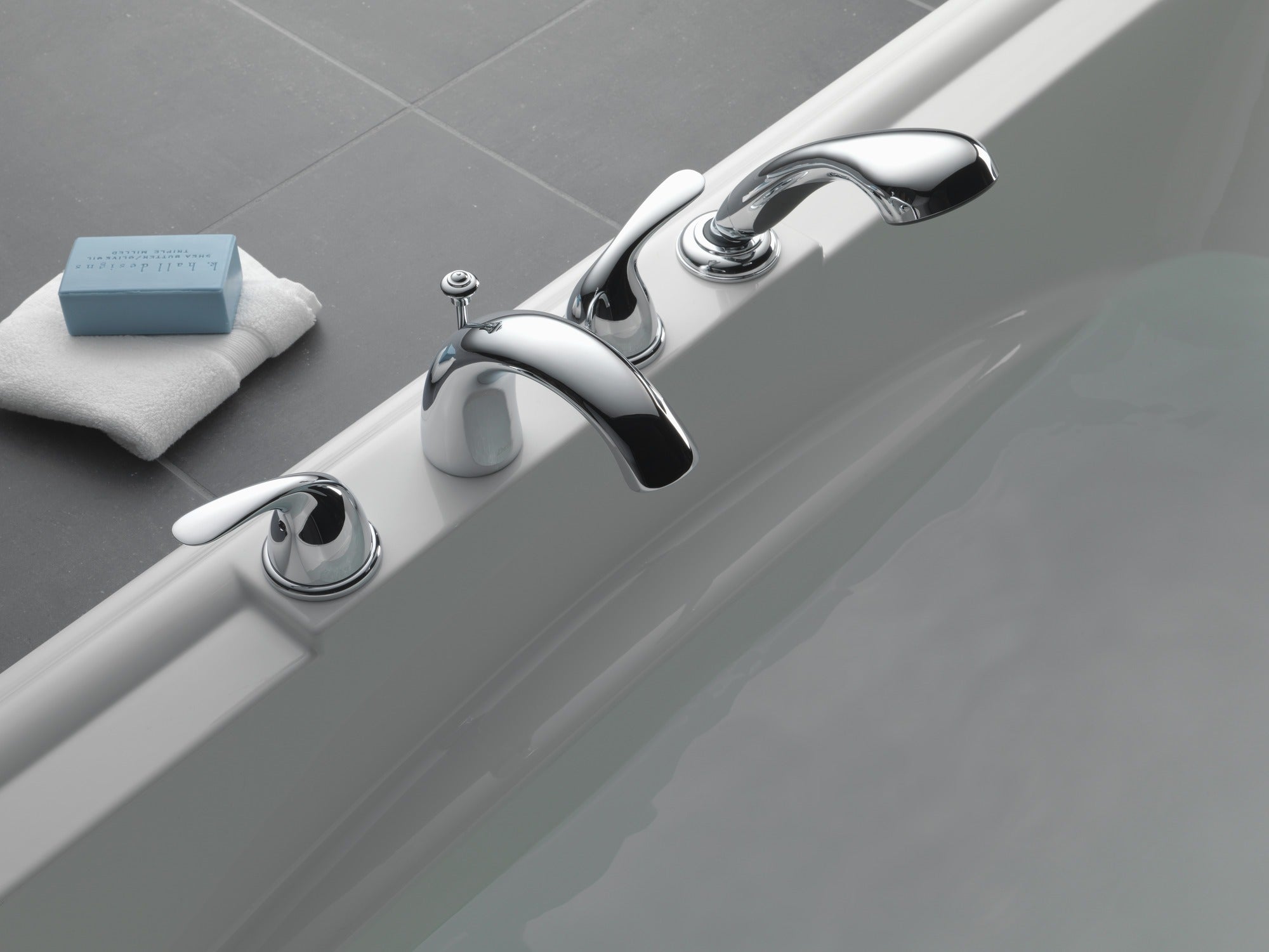 Delta Classic Roman Tub with Hand Shower Trim