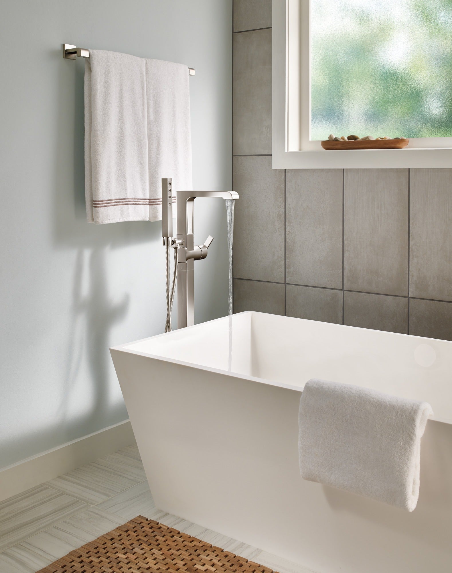 Delta Ara® Single Handle Floor Mount Tub Filler Trim with Hand Shower