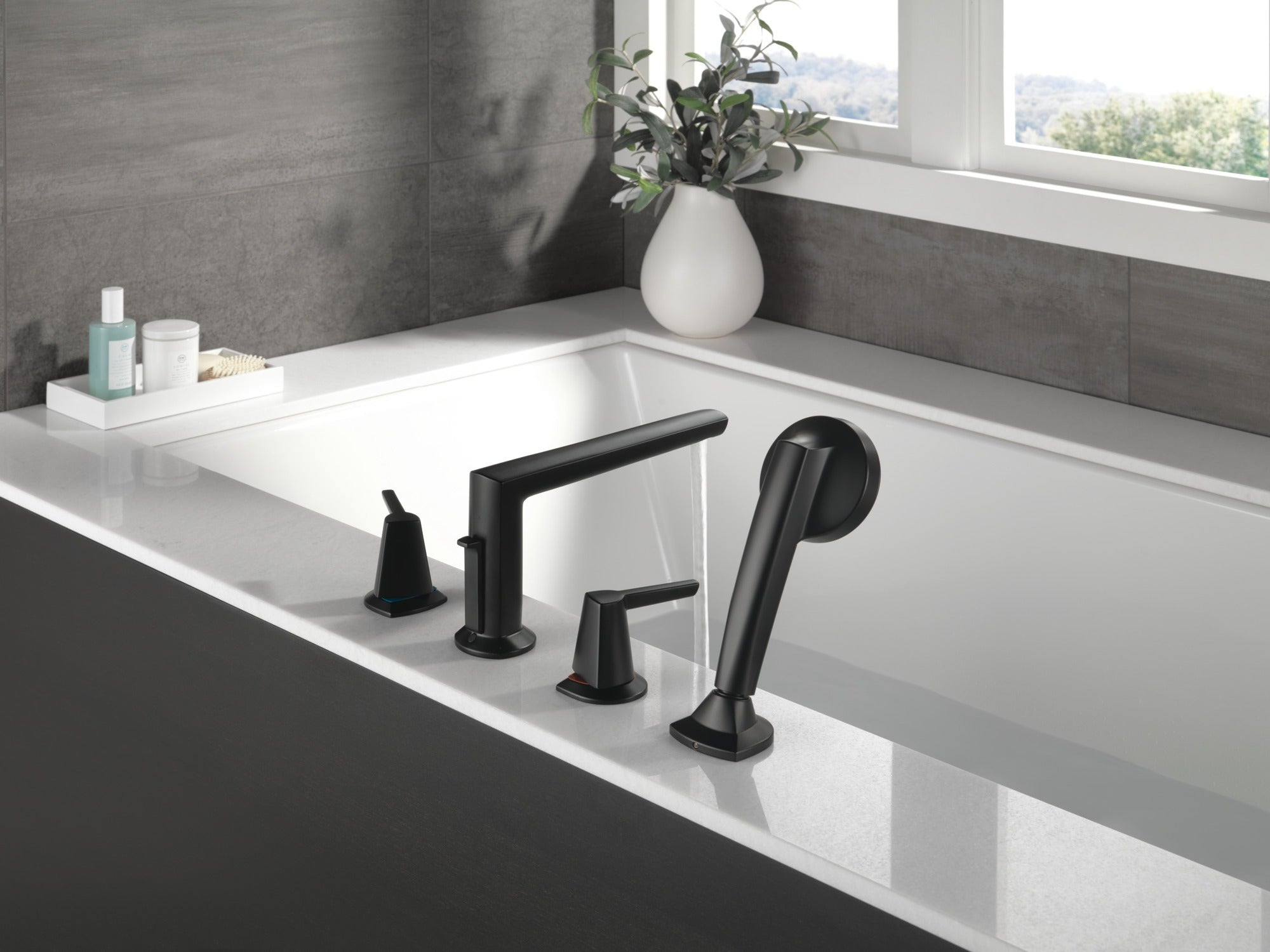 Delta Galeon™ 4-Hole Roman Tub Trim with Hand Shower