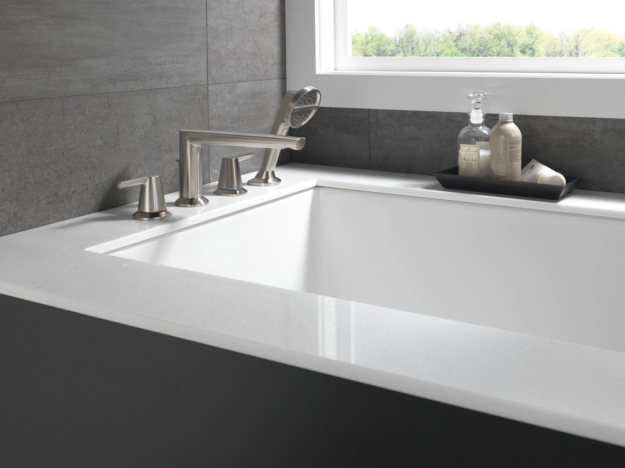 Delta Galeon™ 4-Hole Roman Tub Trim with Hand Shower