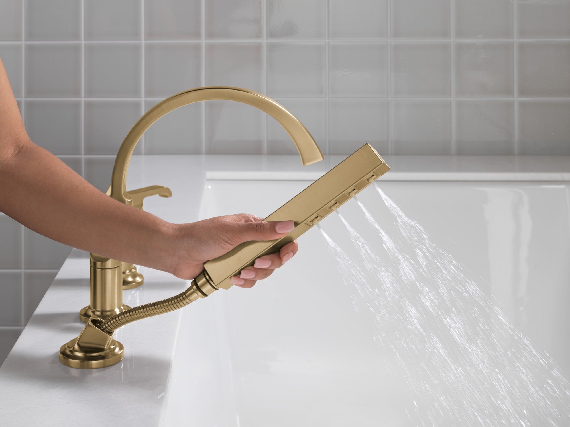 Delta Tetra™ Roman Tub Handles - Lever