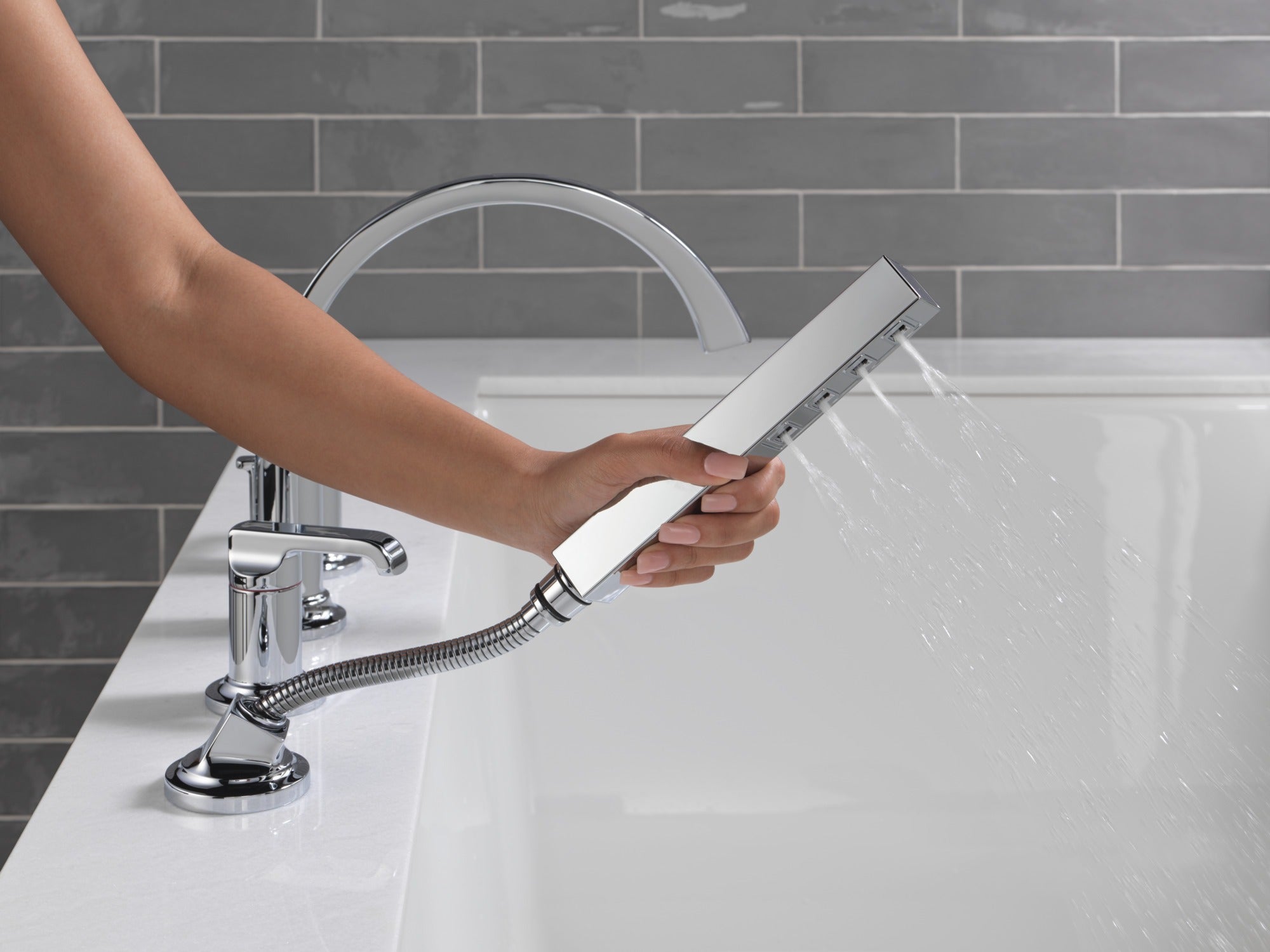 Delta Tetra™ Roman Tub Handles - Lever