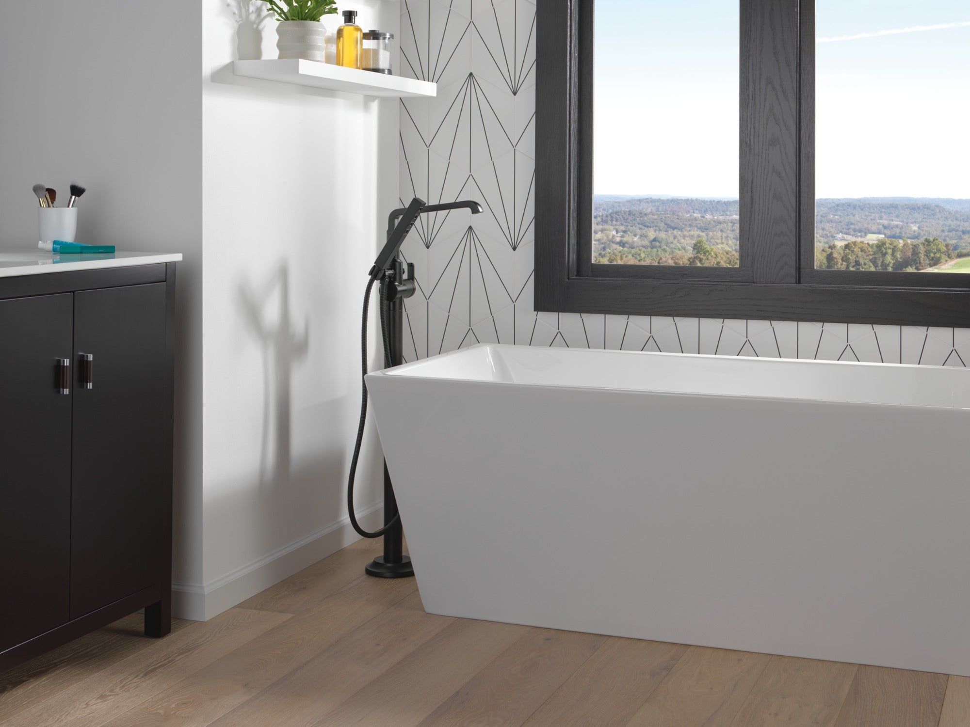 Delta Tetra™ Floor Mount Tub Filler Handle - Lever