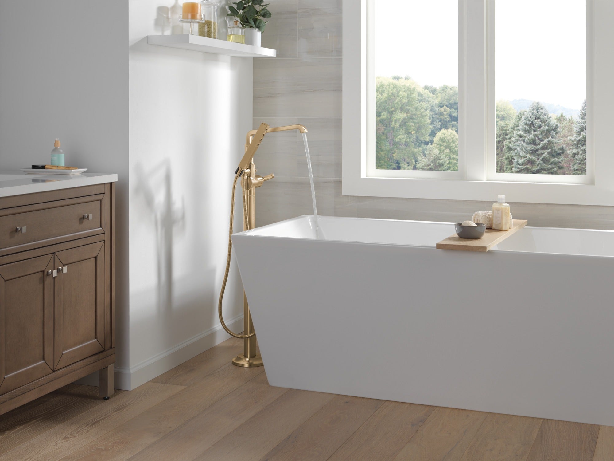 Delta Tetra™ Floor Mount Tub Filler Handle - Lever