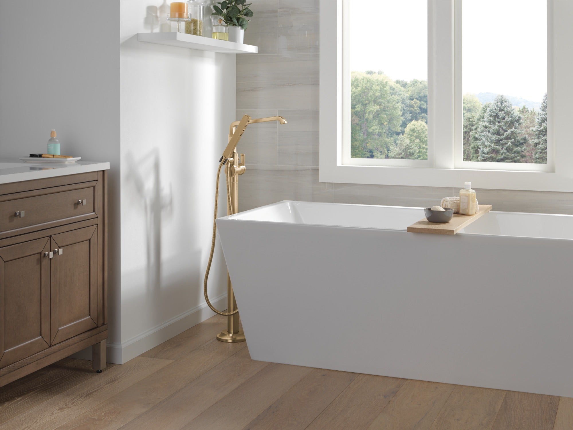 Delta Tetra™ Floor Mount Tub Filler Handle - Lever