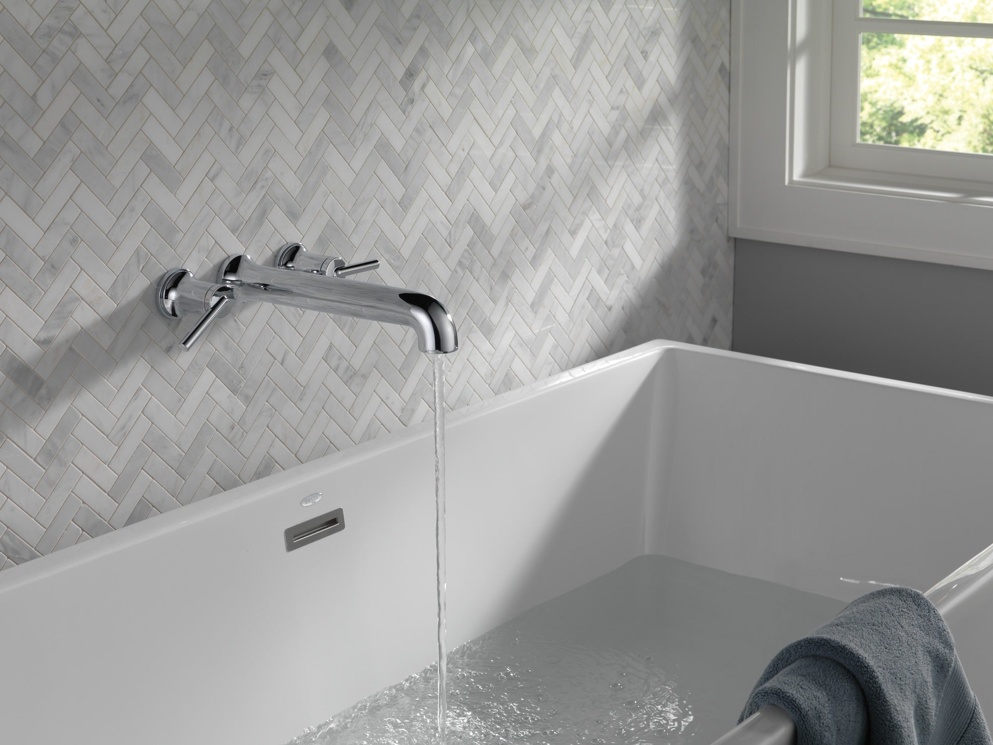 Delta Trinsic® Wall Mounted Tub Filler