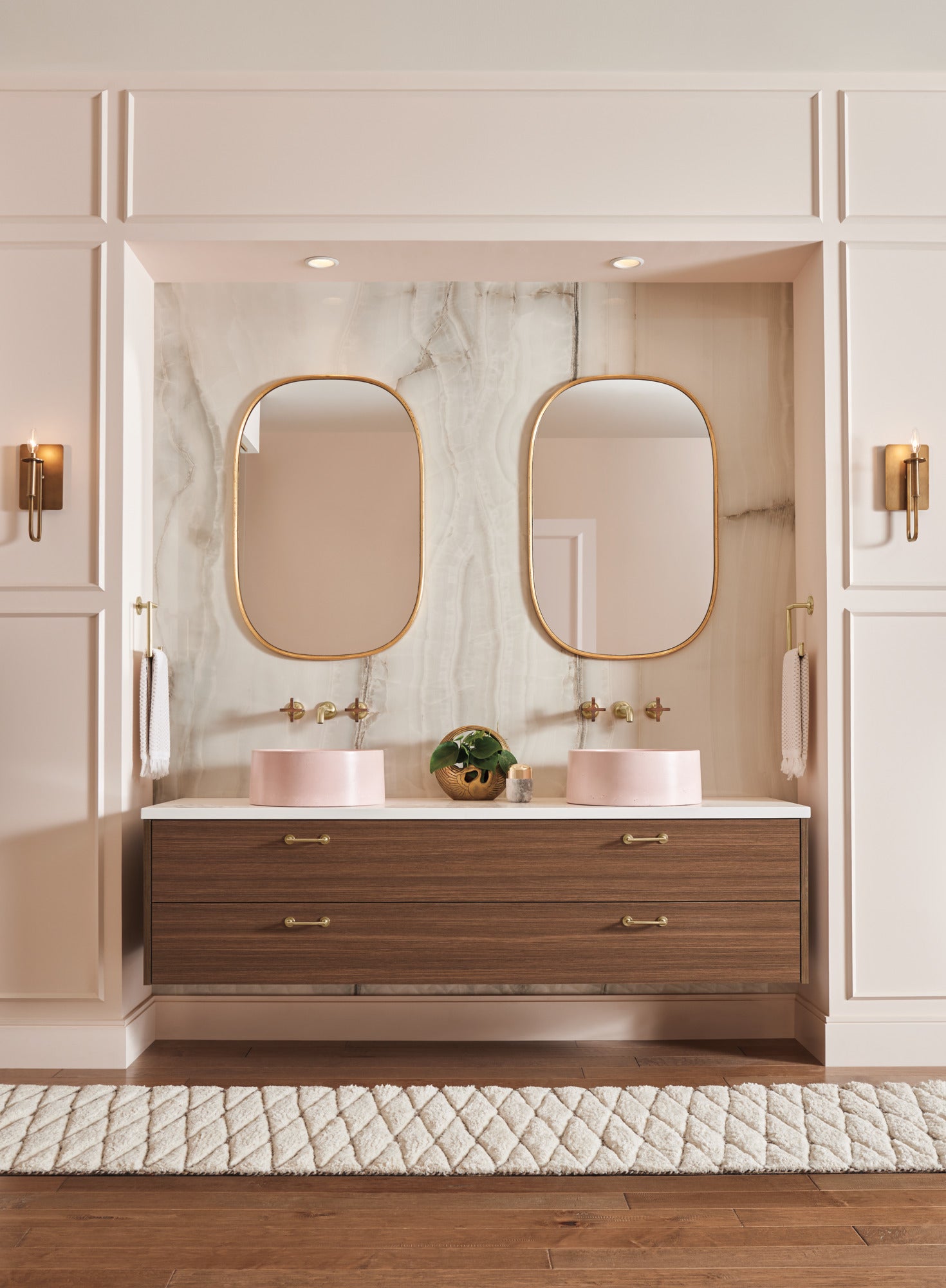 Brizo Odin® Towel Ring