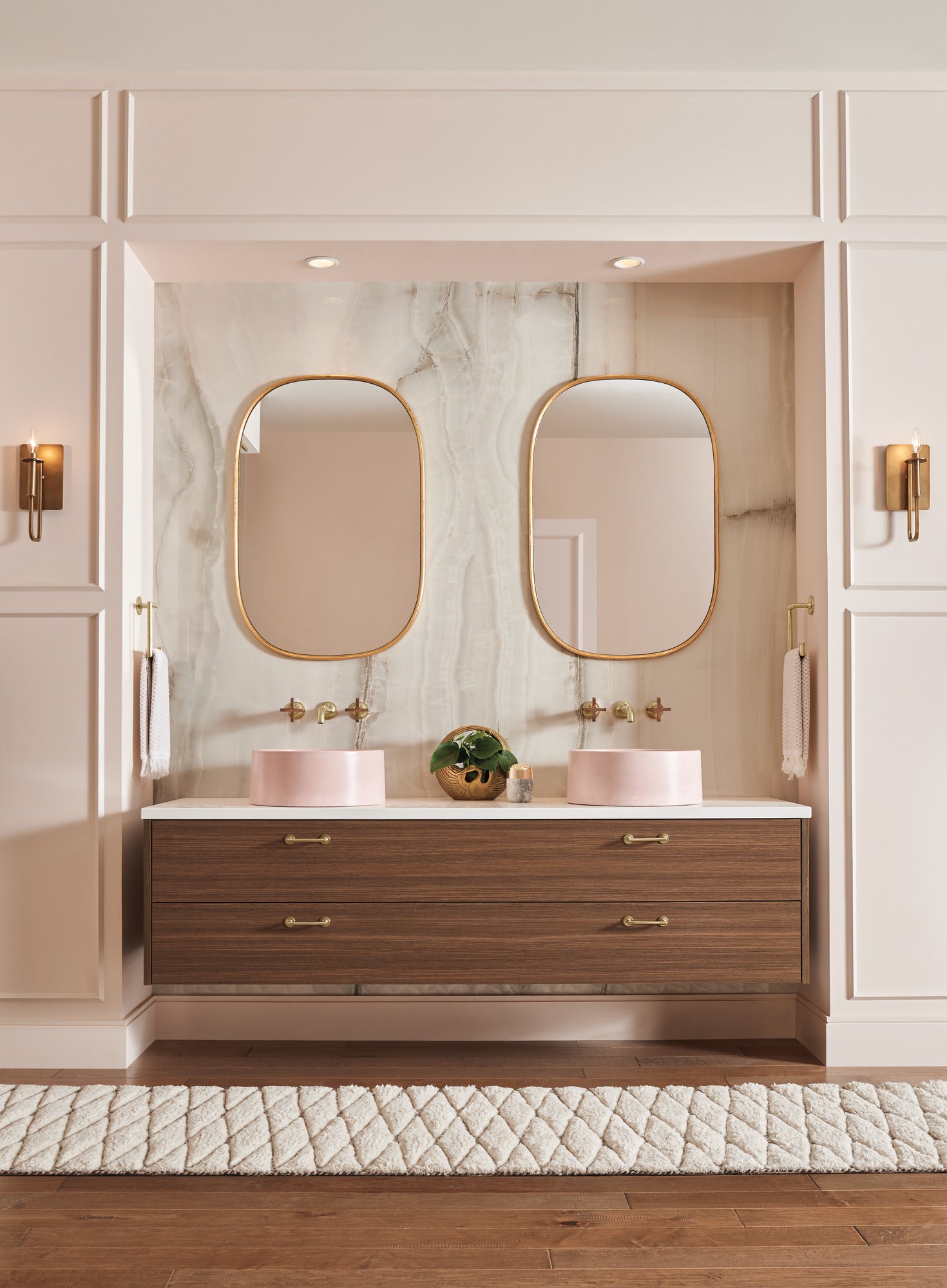 Brizo Odin® Towel Ring