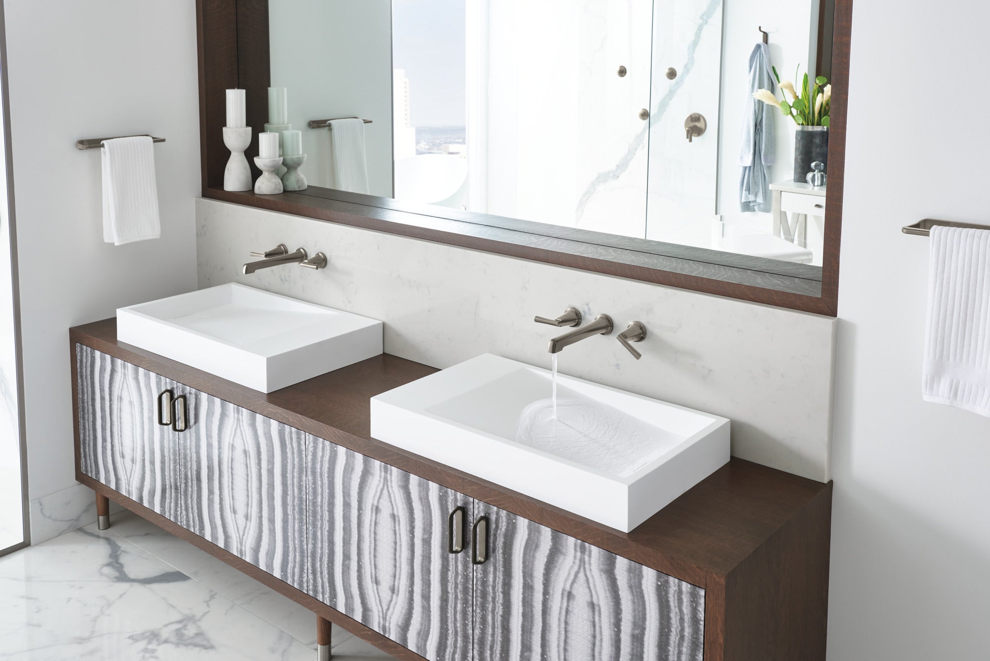 Brizo Levoir™ Drawer Pull