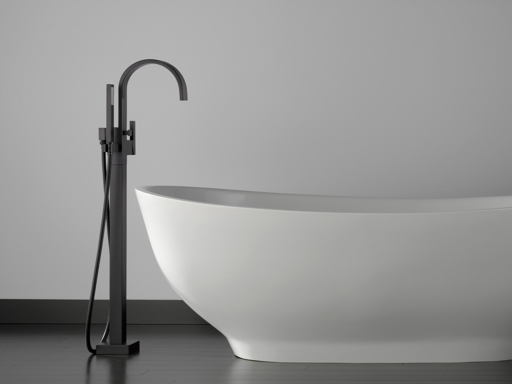 Brizo Siderna® Single-Handle Freestanding Tub Filler