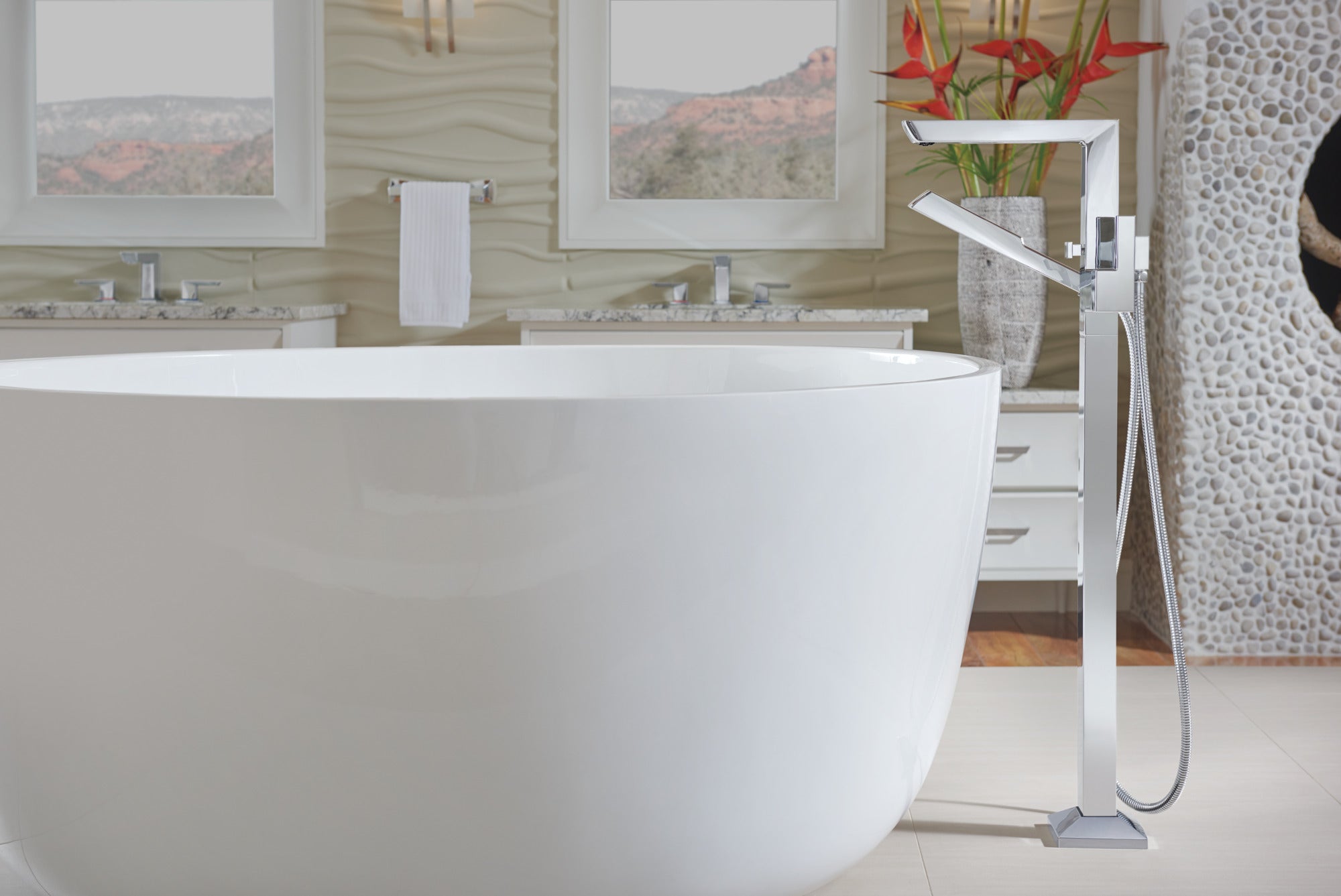 Brizo Vettis® 8" Towel Bar
