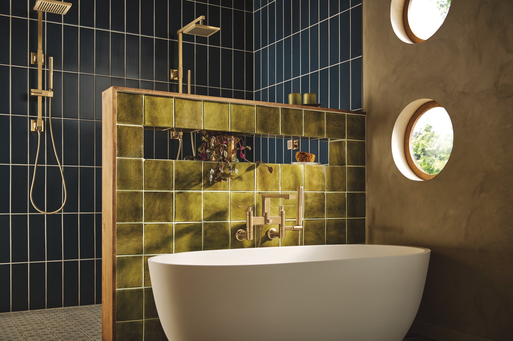 Brizo Kintsu® Two-Handle Tub Filler Body Assembly