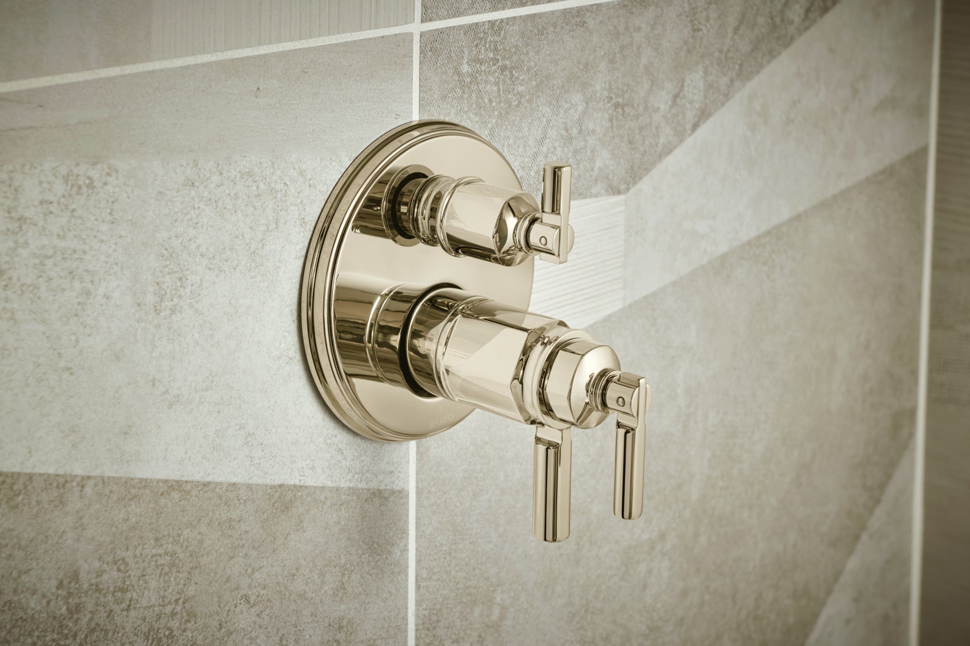 Brizo Invari® Tempassure® Thermostatic Valve With Integrated 6-Function Diverter Trim