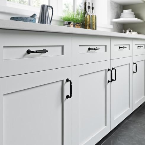 Top Knobs Serene Lily Pull