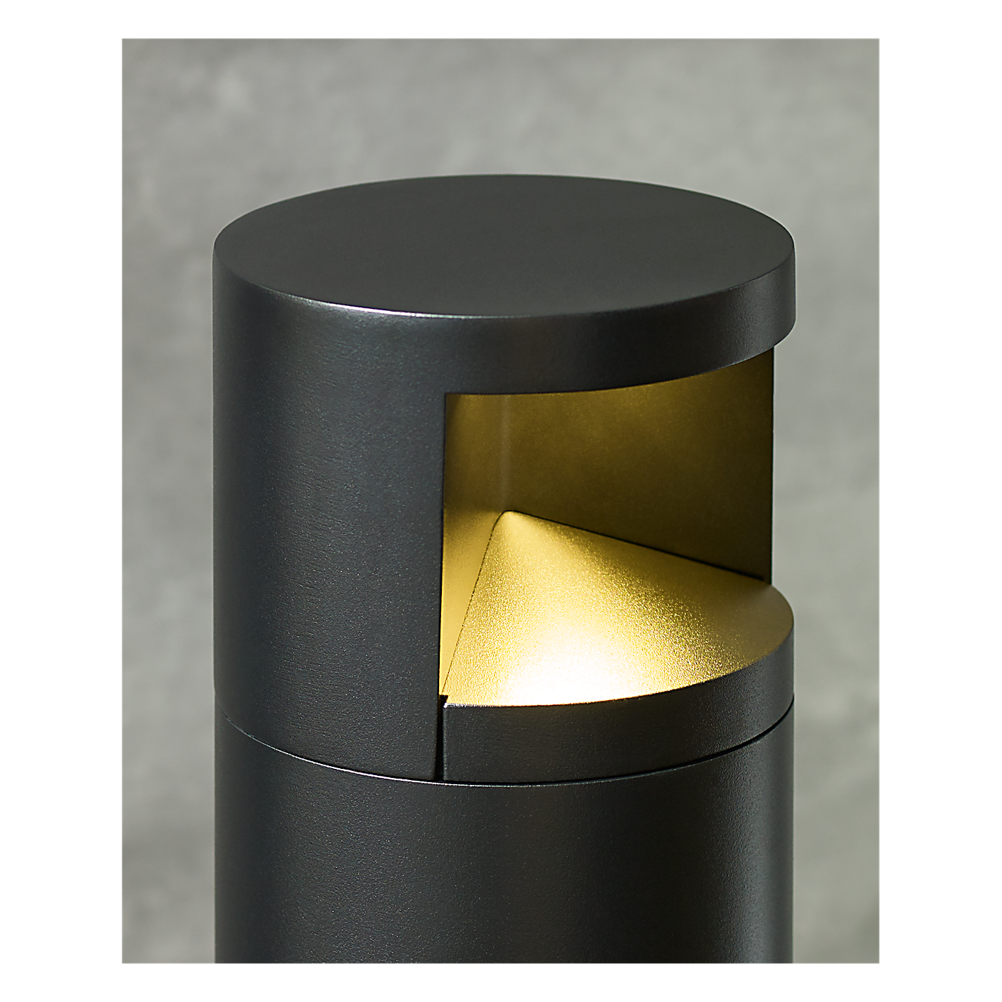 Arkay Three 36 Outdoor Bollard