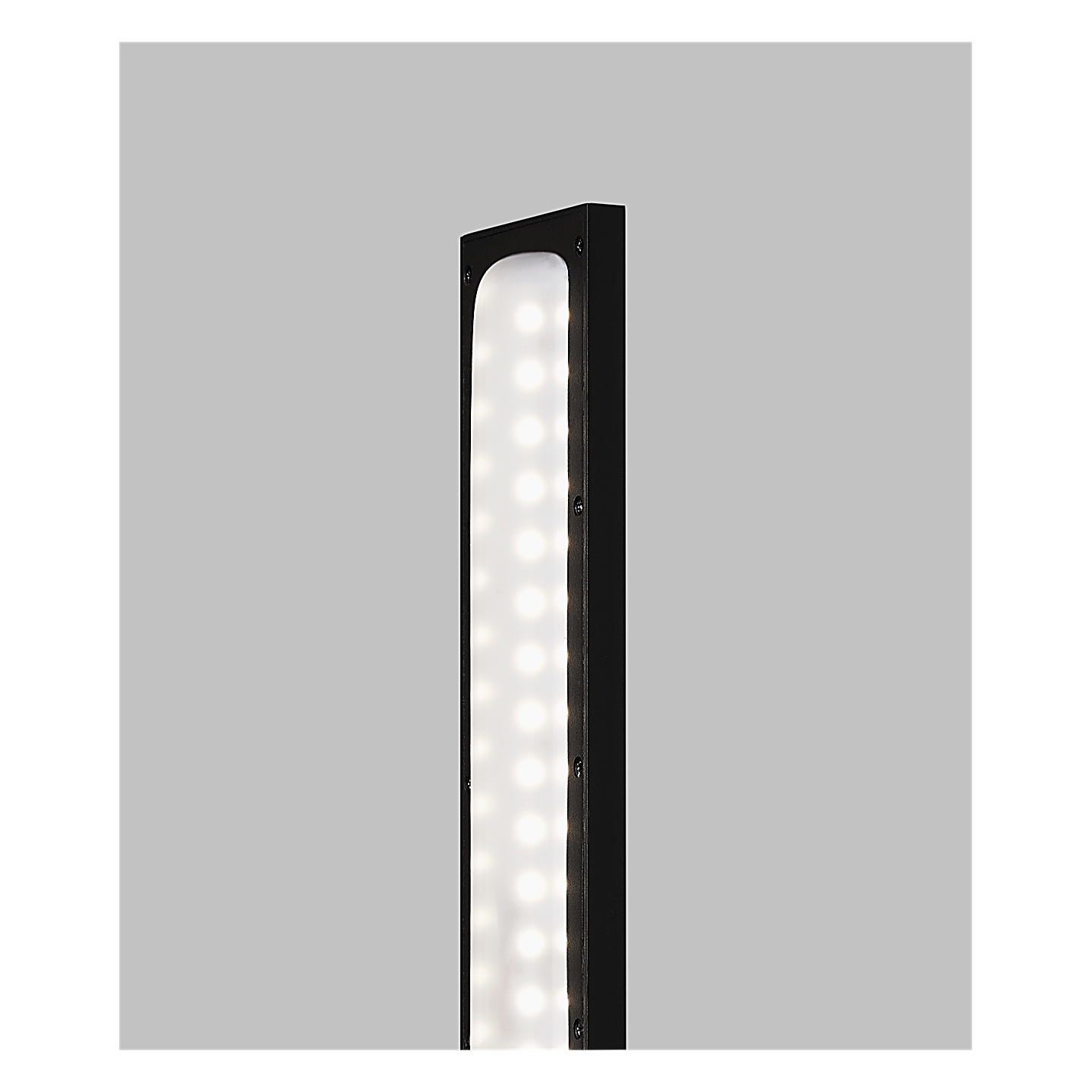 Blade 18 Outdoor Wall