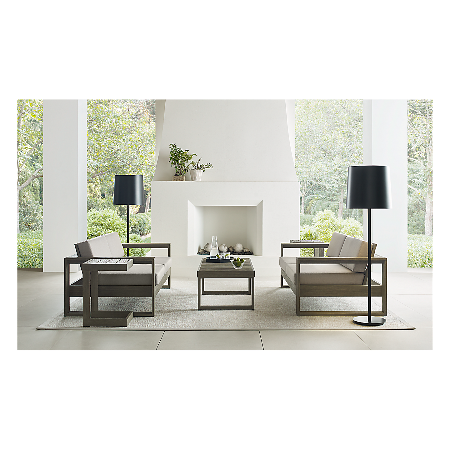 Lucia Outdoor Large Floor Lamp