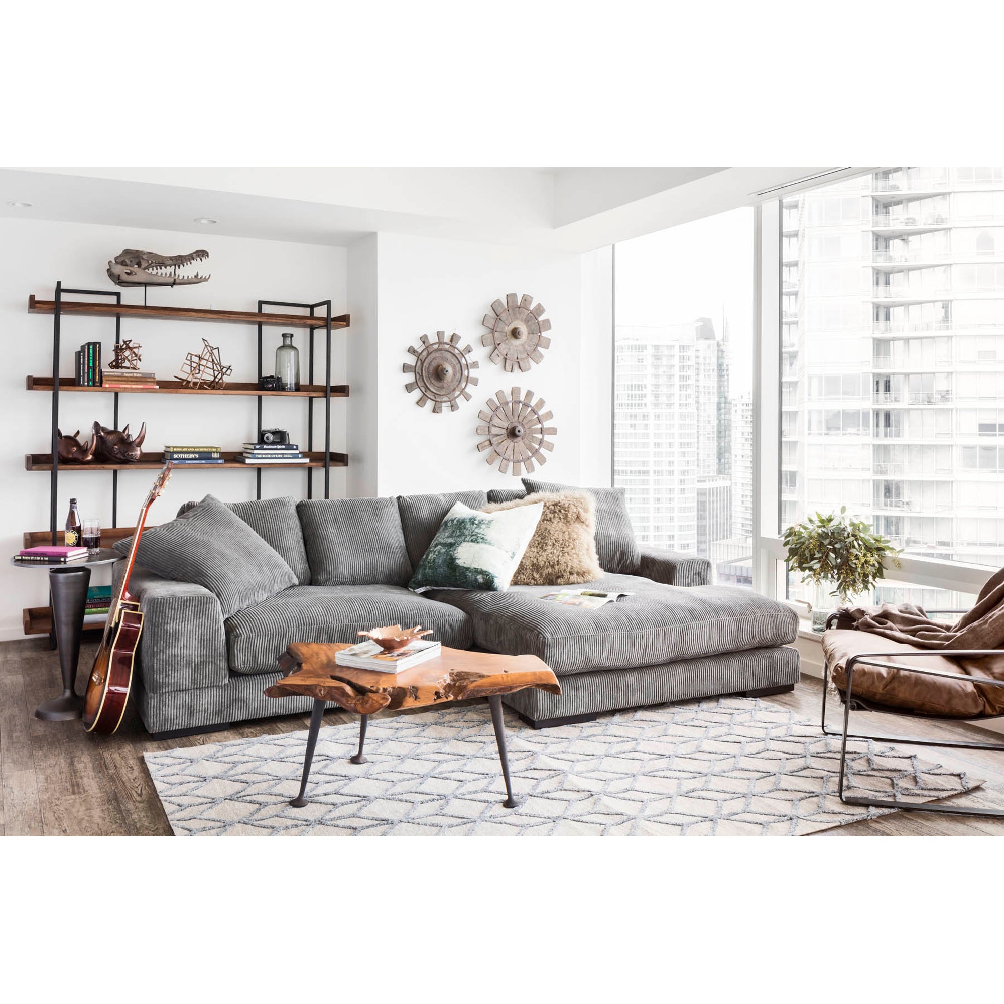 Moes Plunge Sectional Charcoal TN-1004-25-0