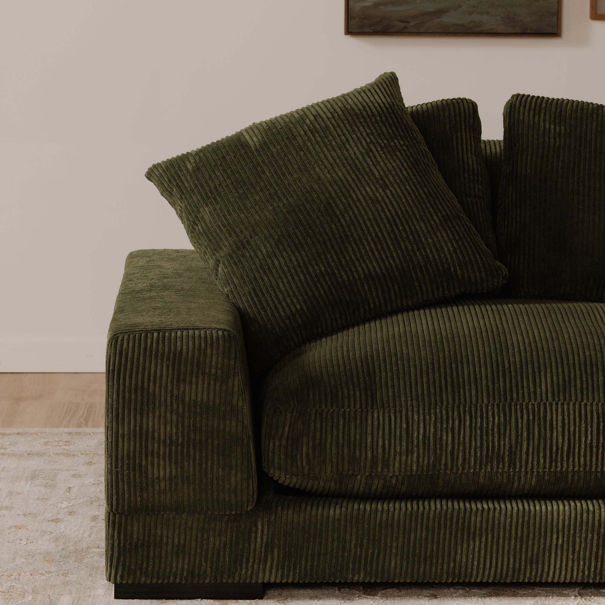 Moes Plunge Sectional Dark Green TN-1014-27-0