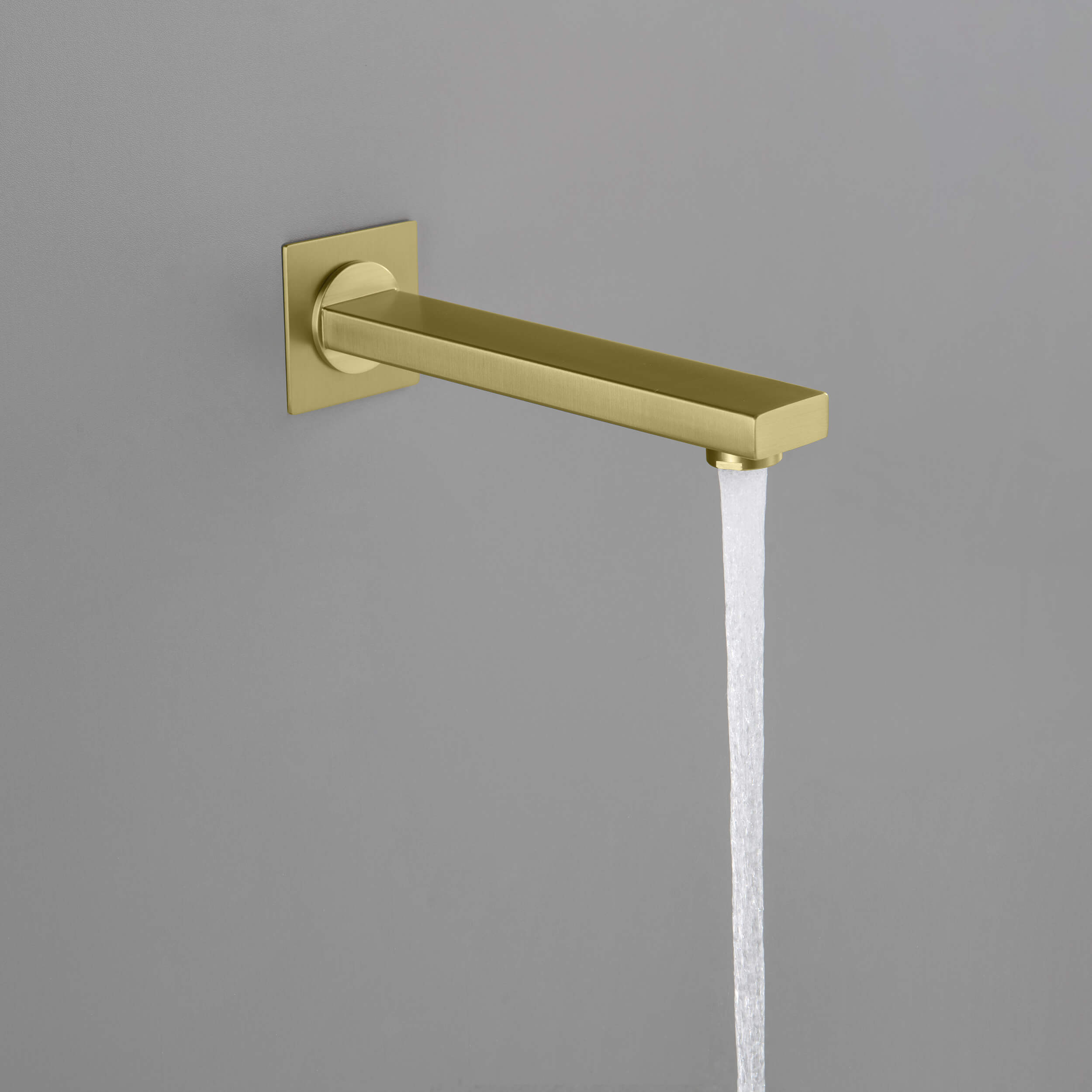 Quadra Metal Tub Spout
