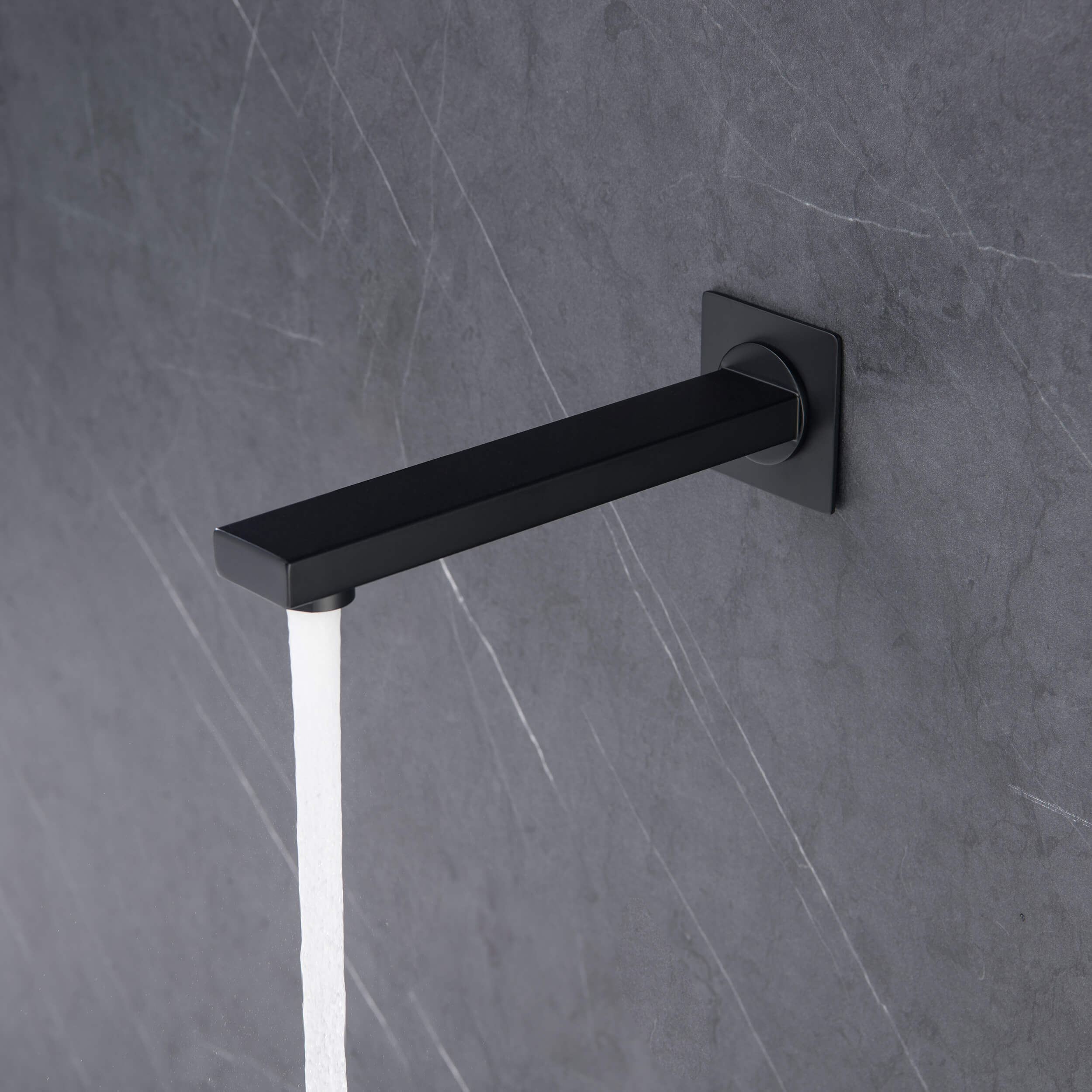 Quadra Metal Tub Spout