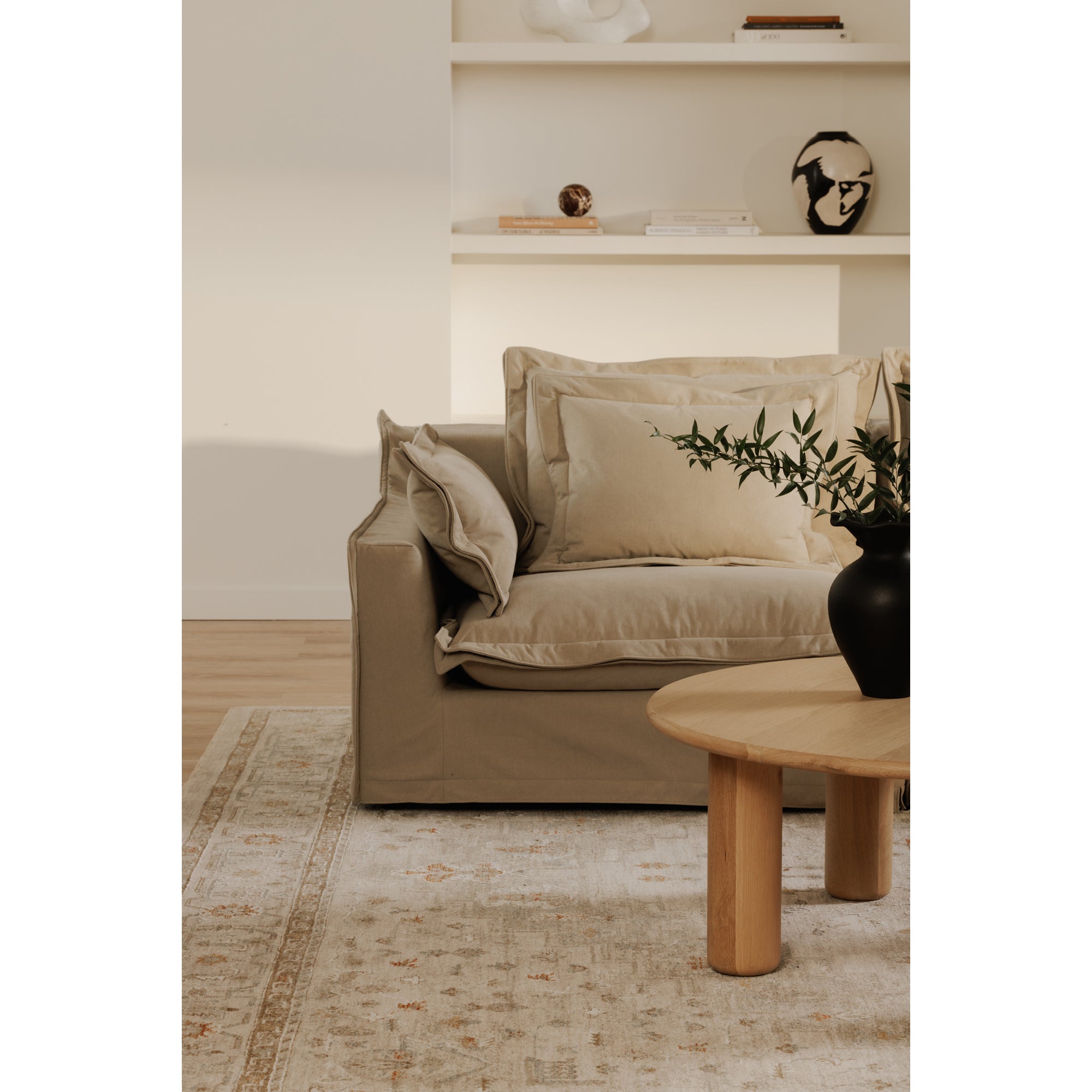 Moes Olivia Left Arm Facing Chair Sand UB-1021-34