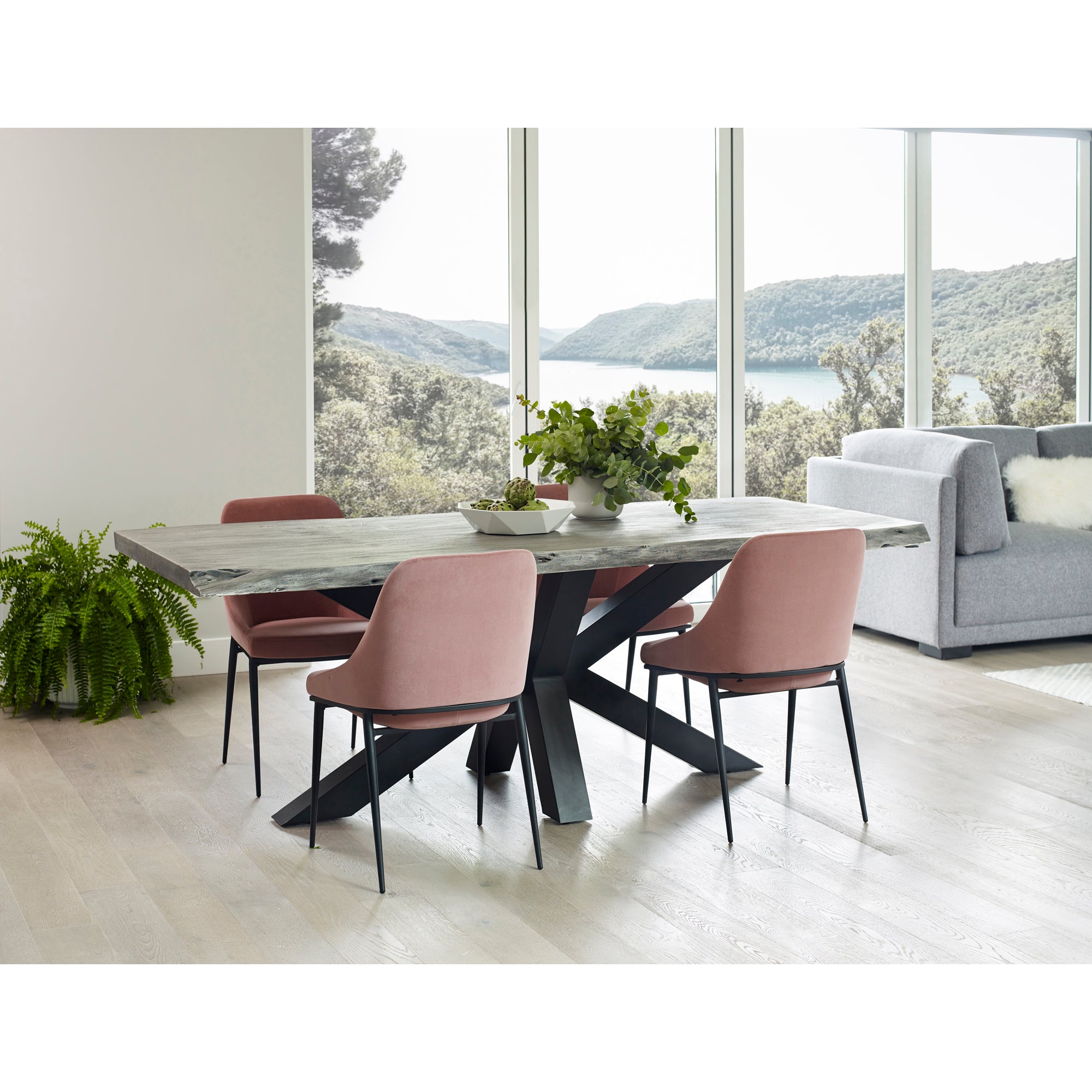 Moes Edge Dining Table Small UH-1018-29-0