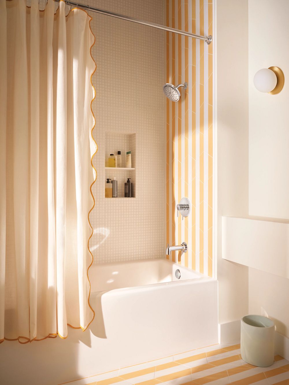Cia M-CORE 2-Series Tub and Shower Trim