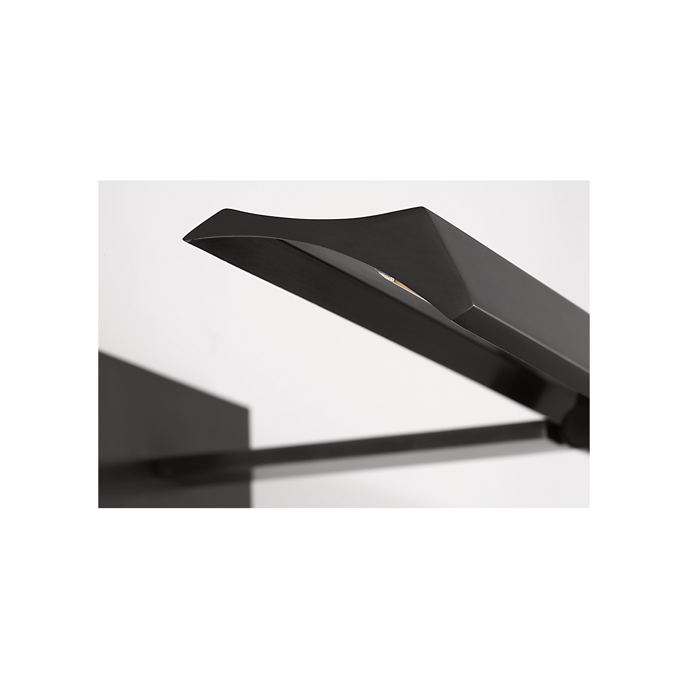 Visual Comfort Trave 18 Picture Light