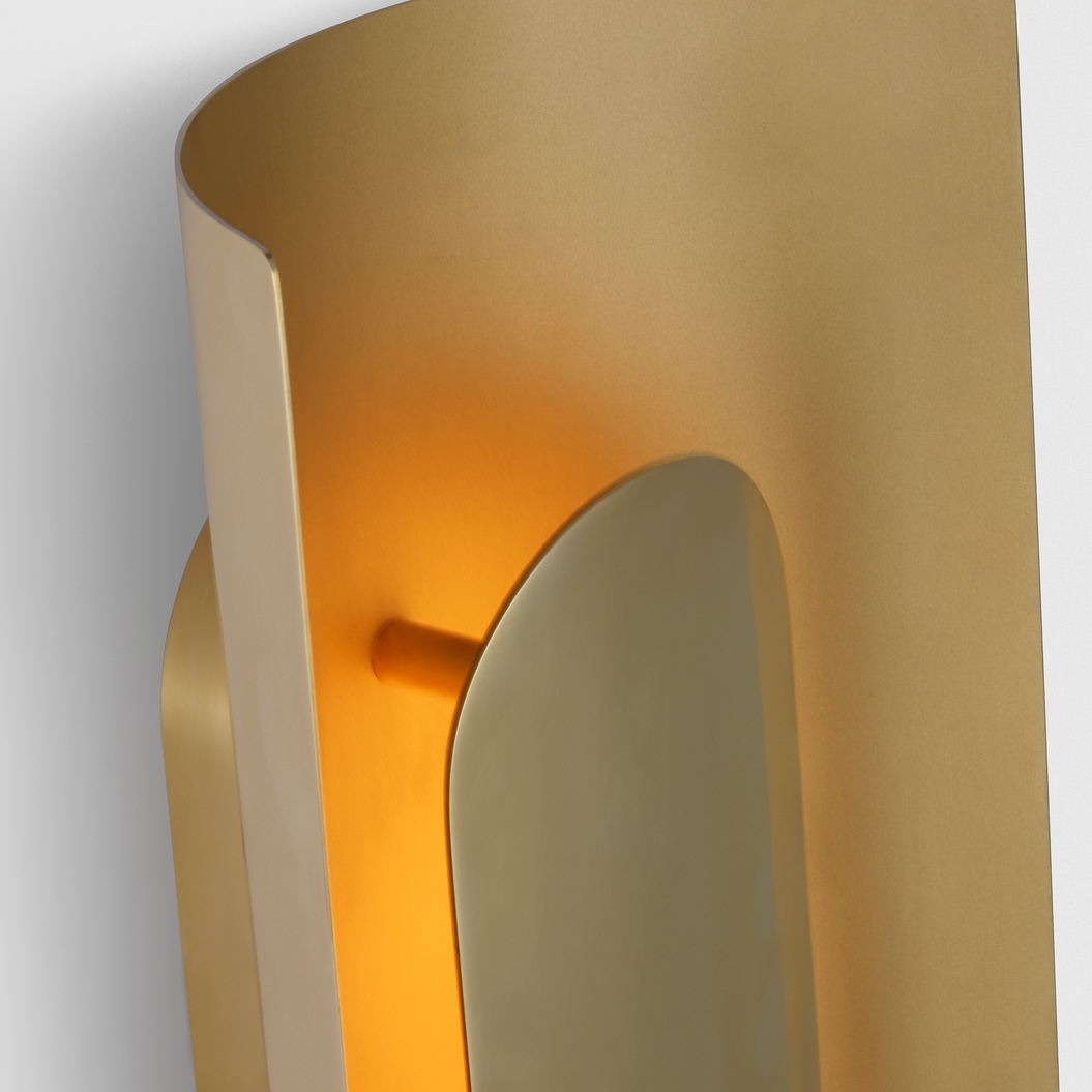 Shielded Medium Sconce