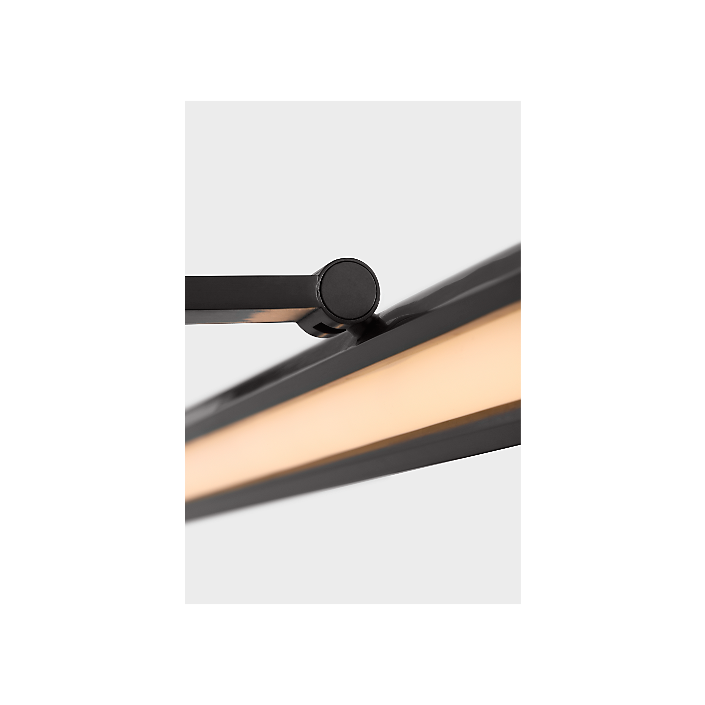 Visual Comfort Botto 24 Picture Light