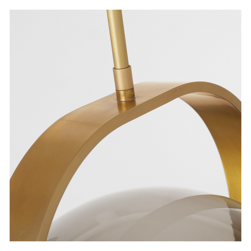 Fues Medium Pendant