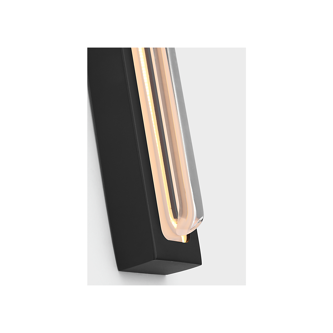 Visual Comfort Bloccare 18 Vanity