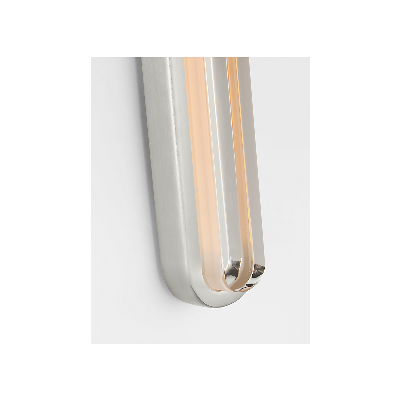 Visual Comfort Emera 18 Vanity