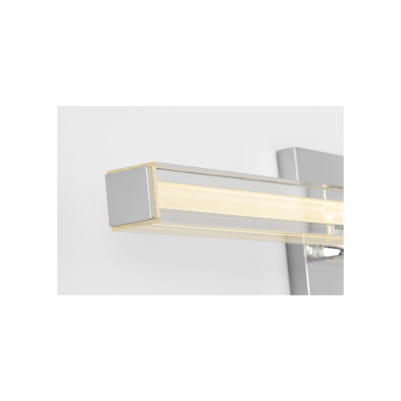Visual Comfort Reiya Square 24 Vanity