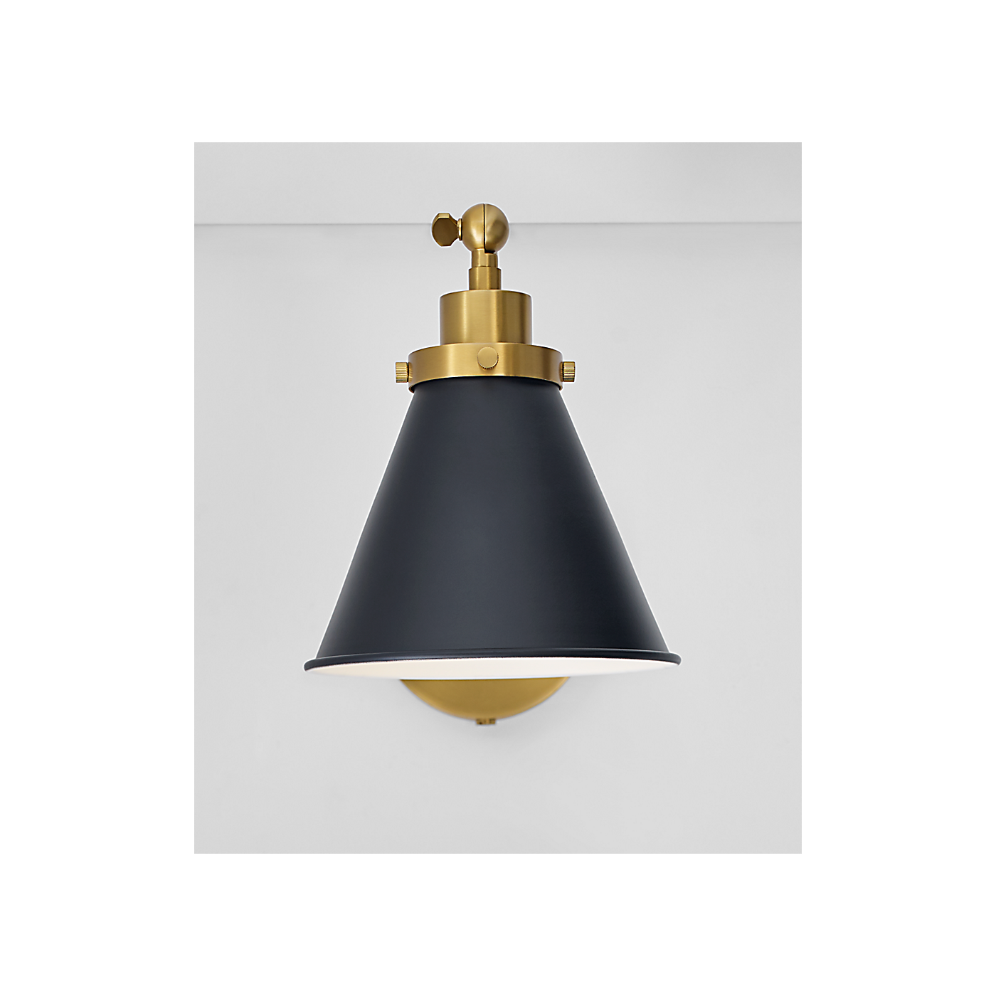Visual Comfort Wellfleet One-Arm Cone Sconce