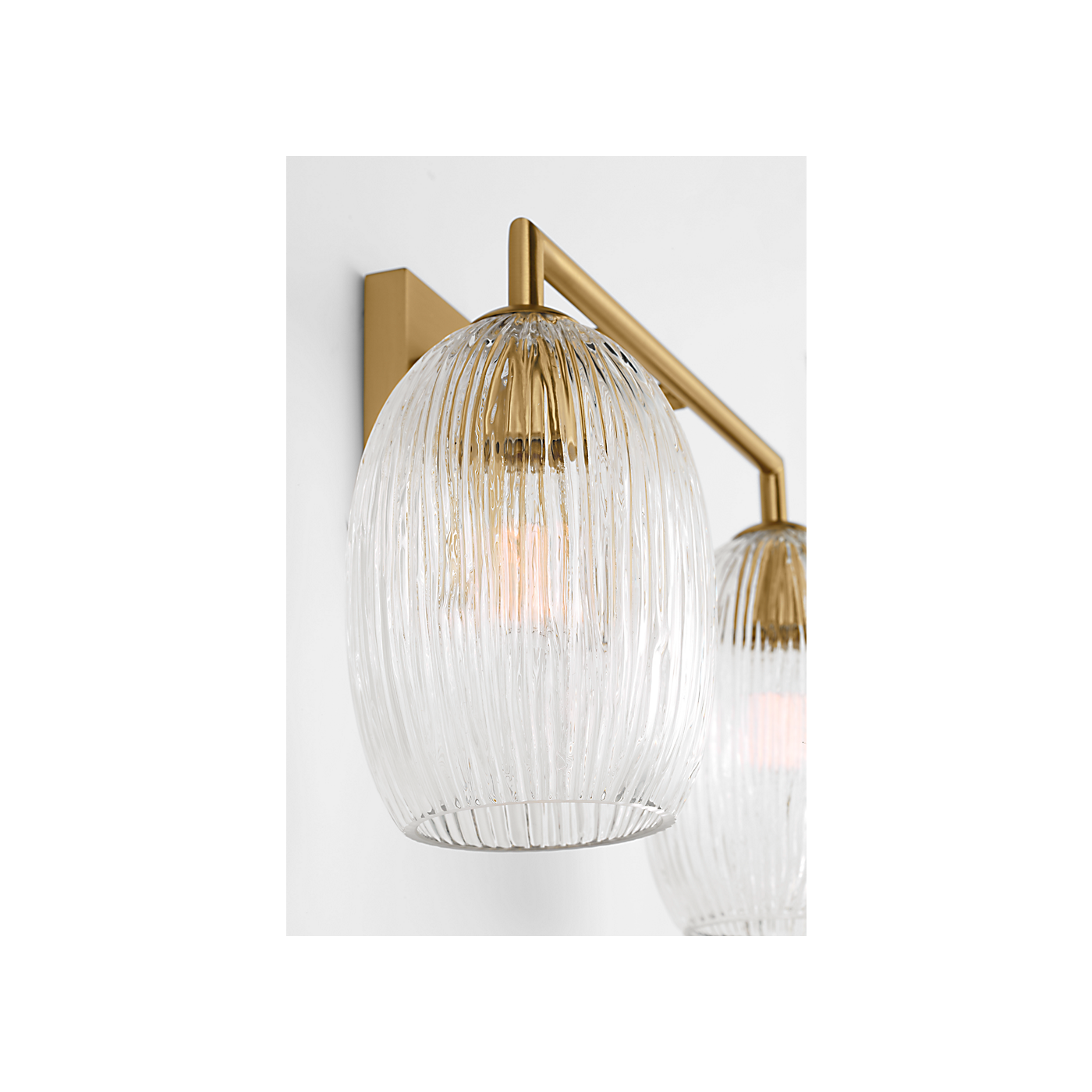 Visual Comfort Serafina 16 Bath