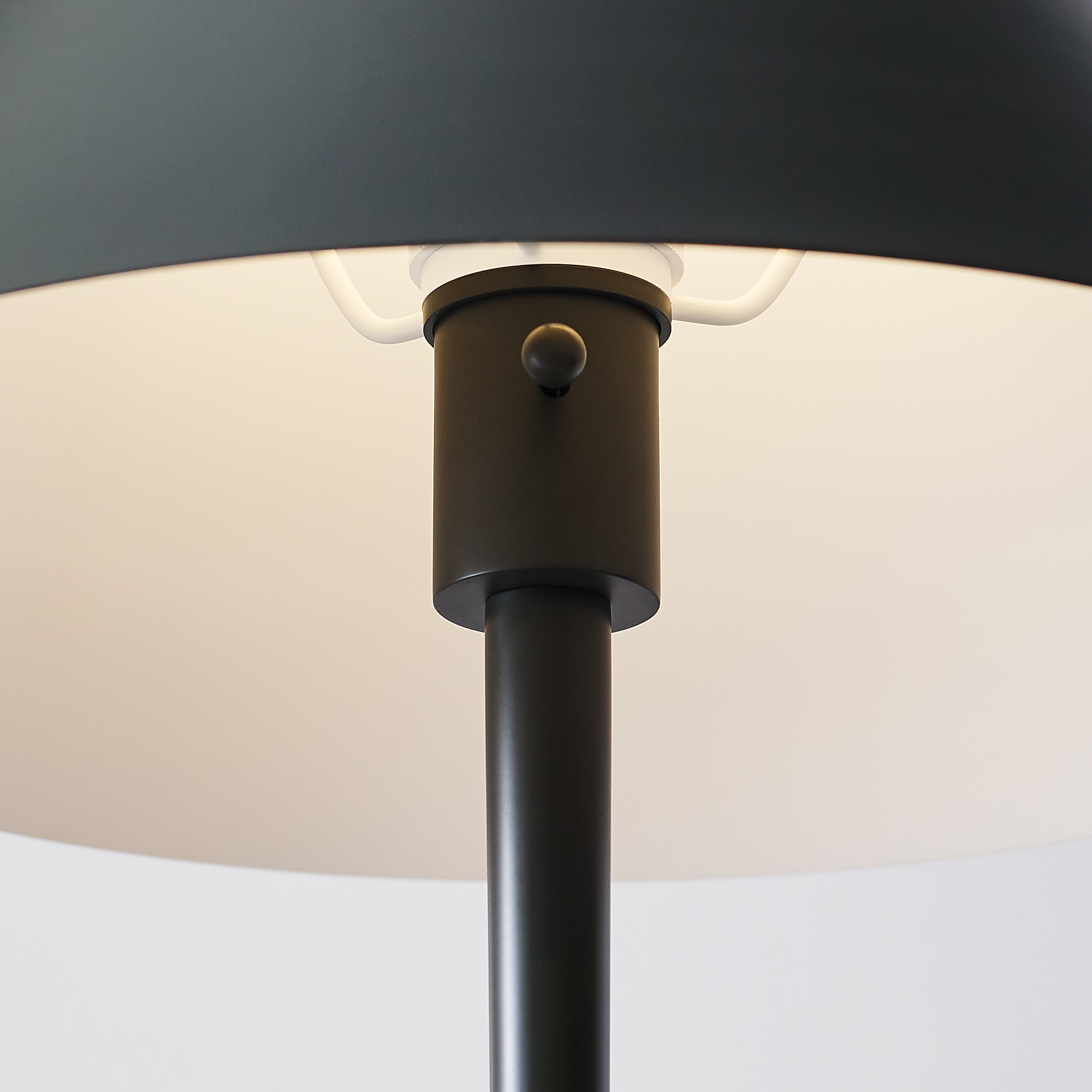 Contra Medium Table Lamp