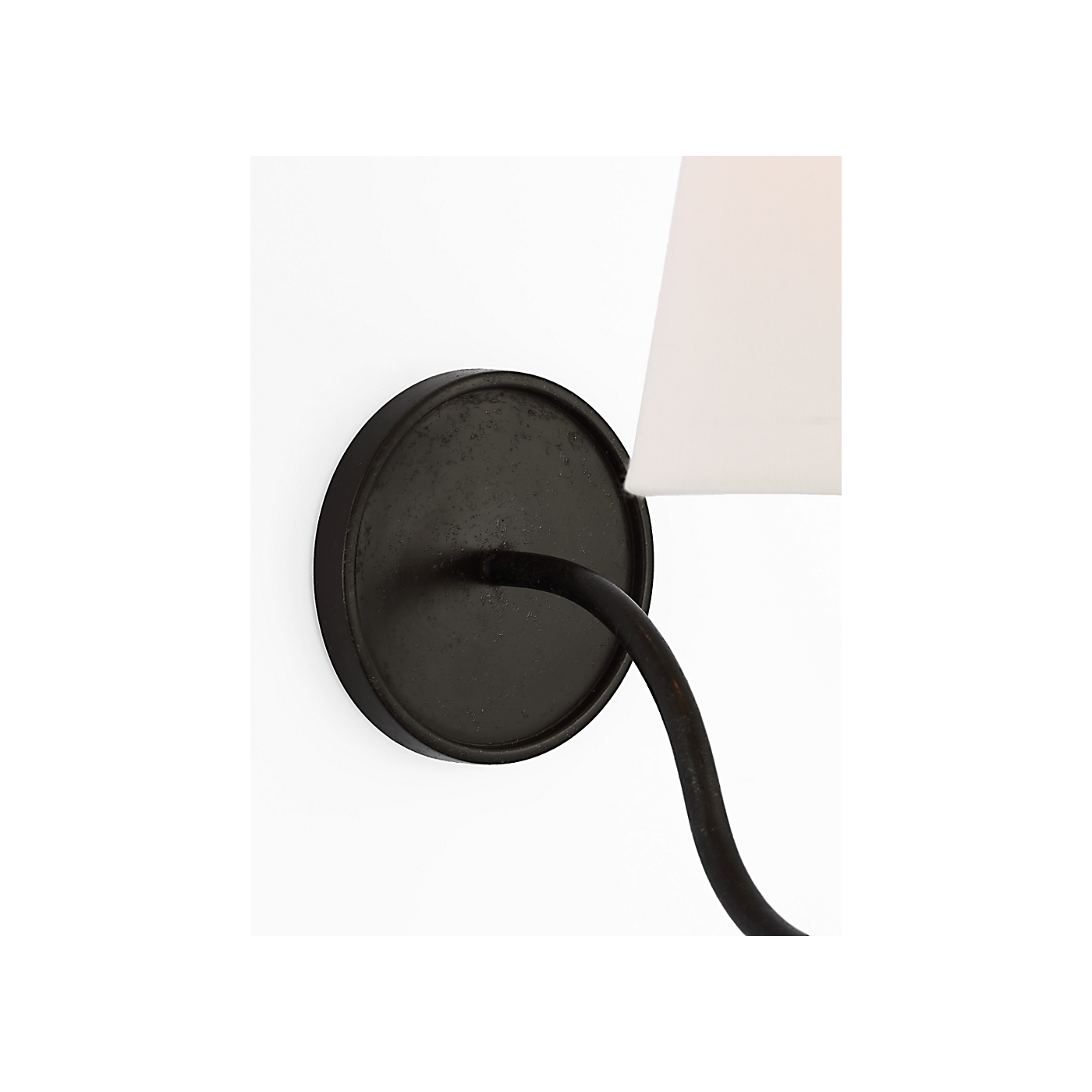 Visual Comfort Lyndsie Small Cordless Sconce