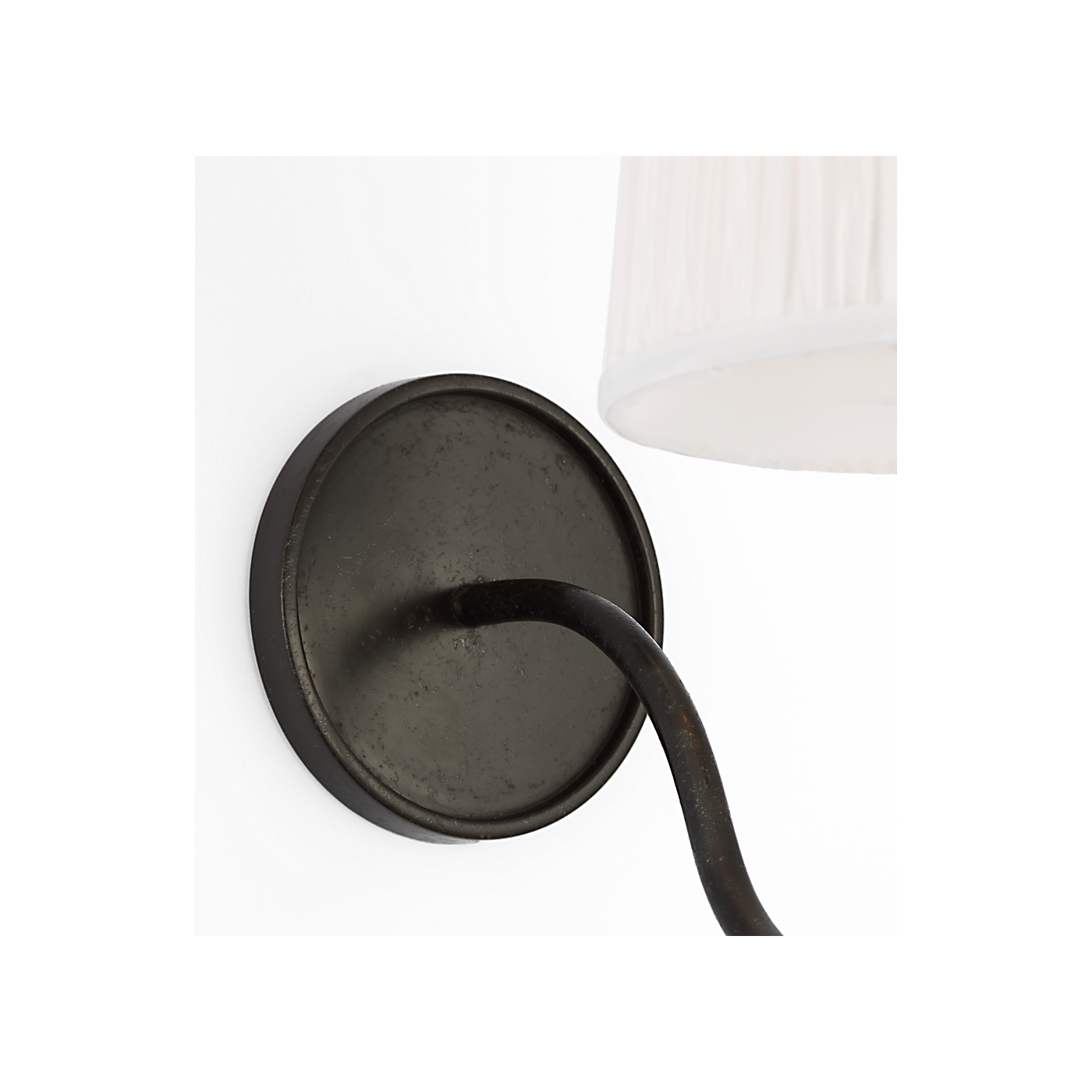 Visual Comfort Lyndsie Small Cordless Sconce