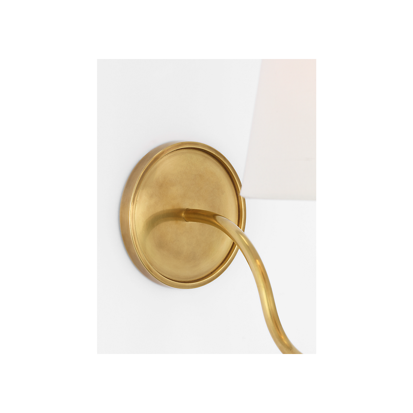 Visual Comfort Lyndsie Small Cordless Sconce