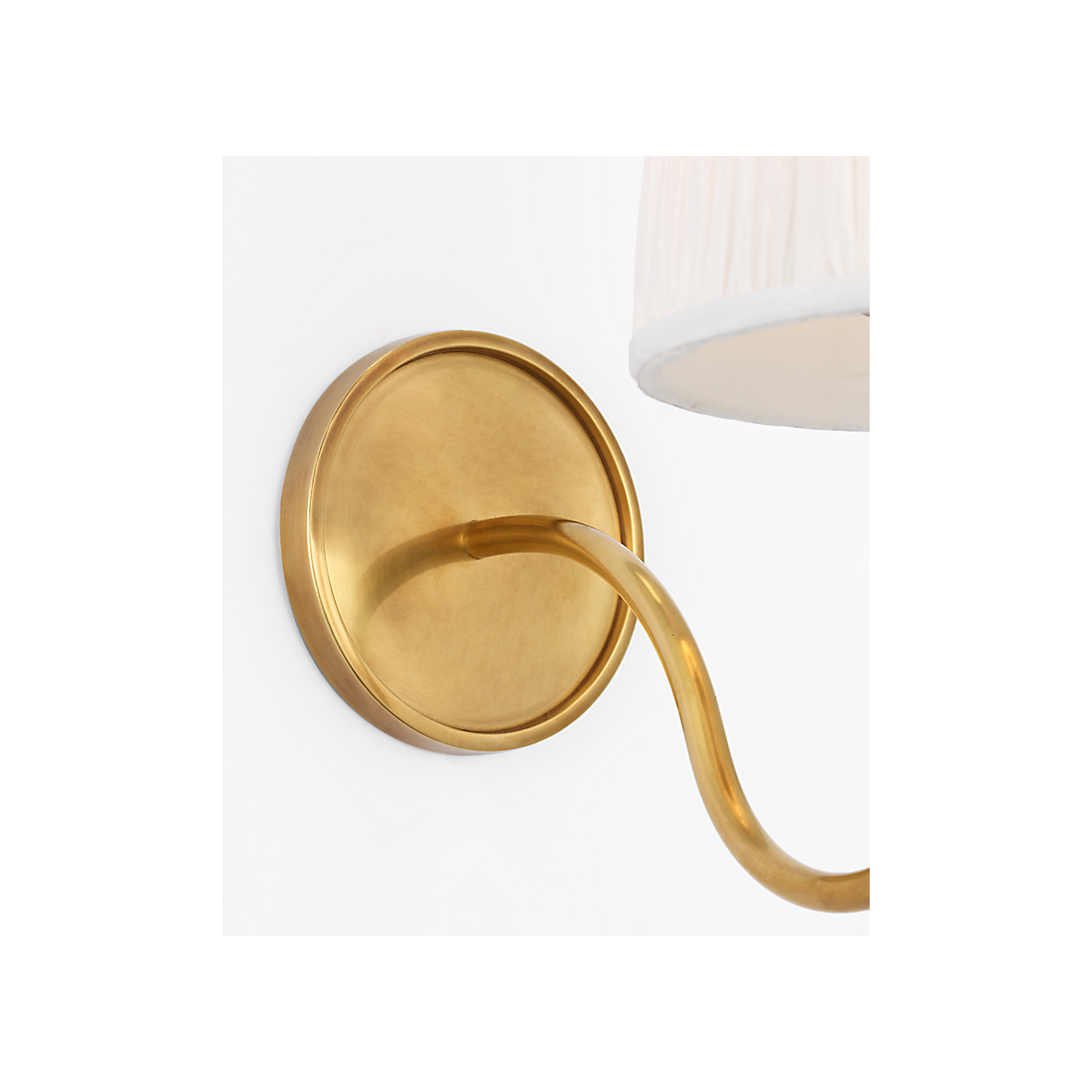 Visual Comfort Lyndsie Small Cordless Sconce