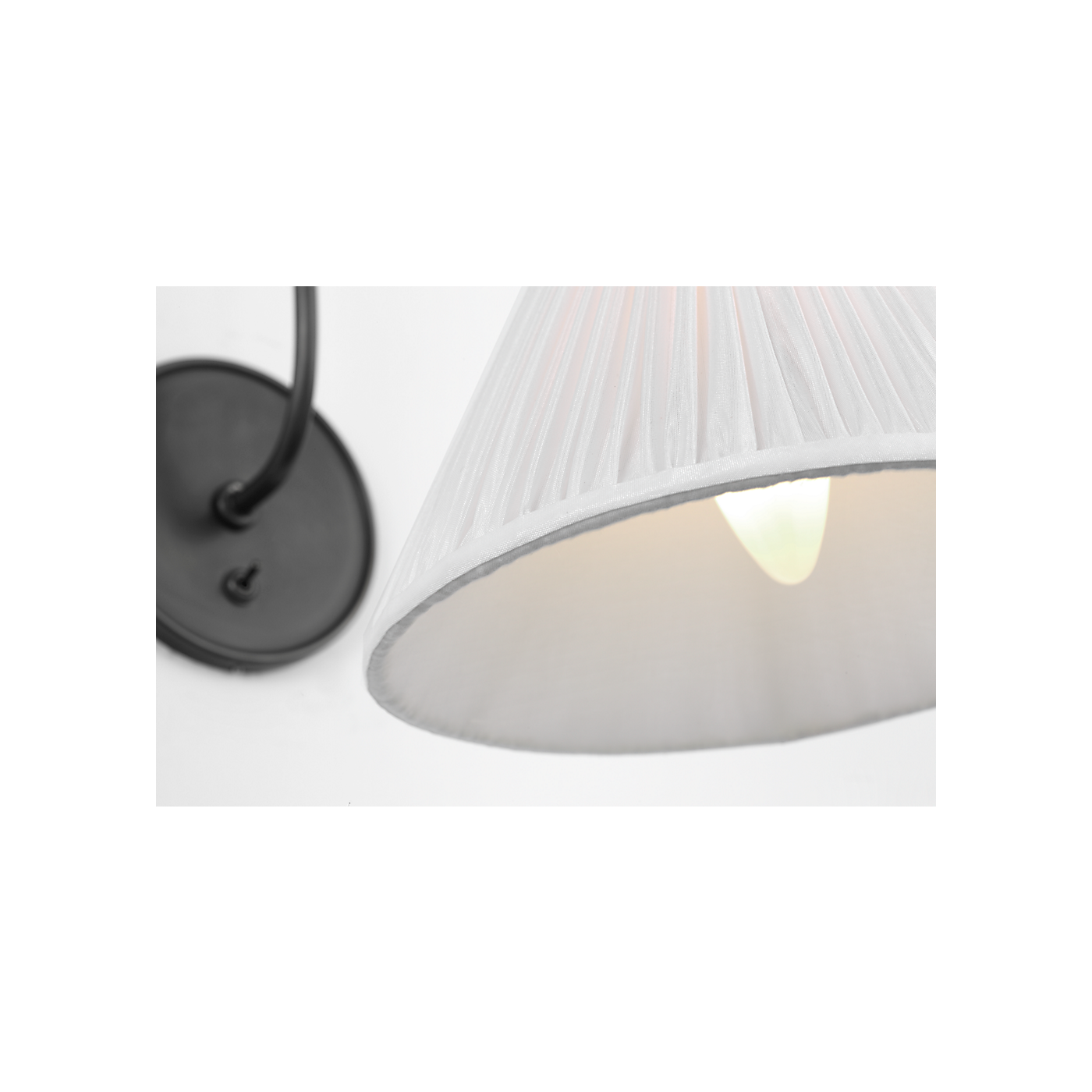 Visual Comfort Malia 14" Arched Wall Light