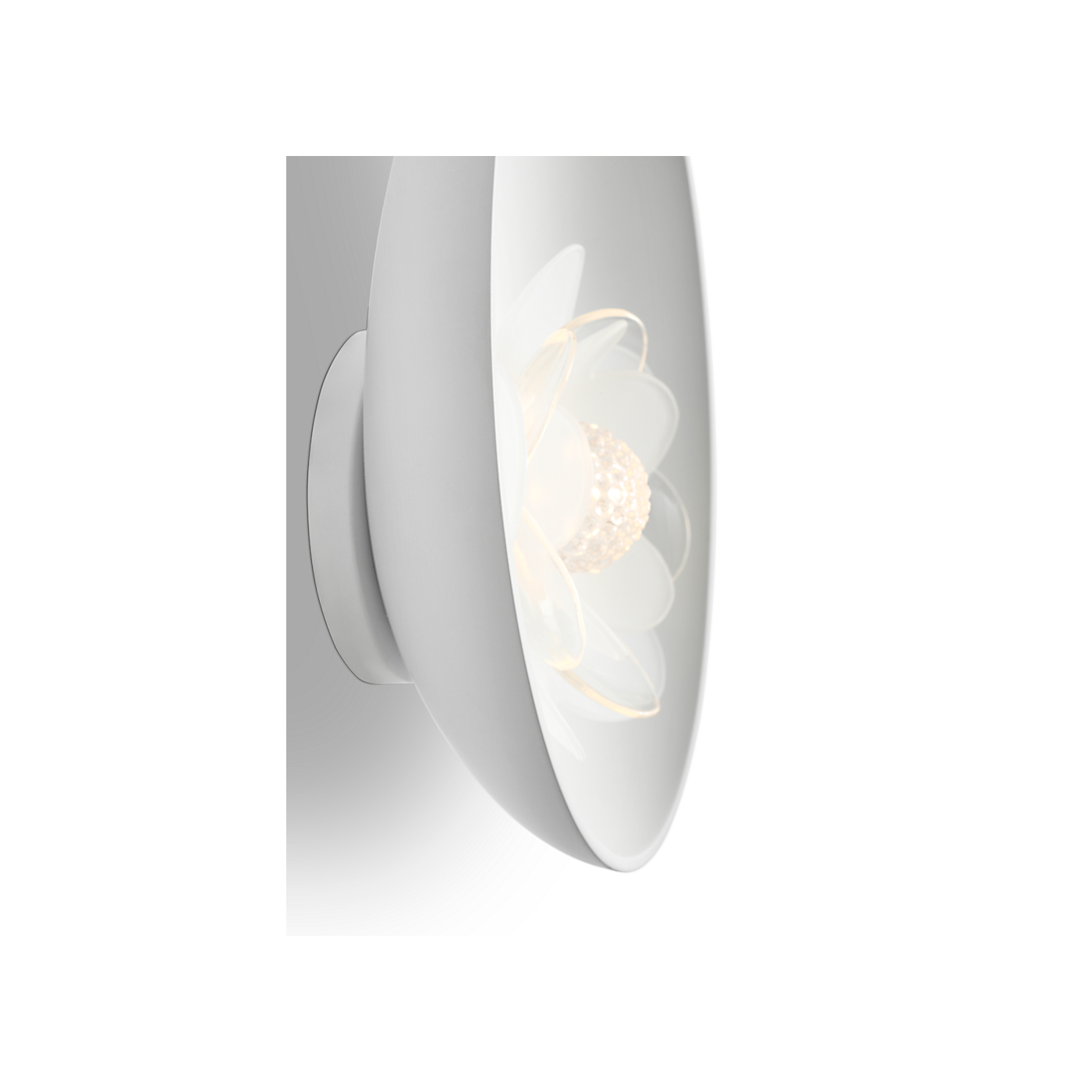Visual Comfort Petaluma 7" Reflector Sconce