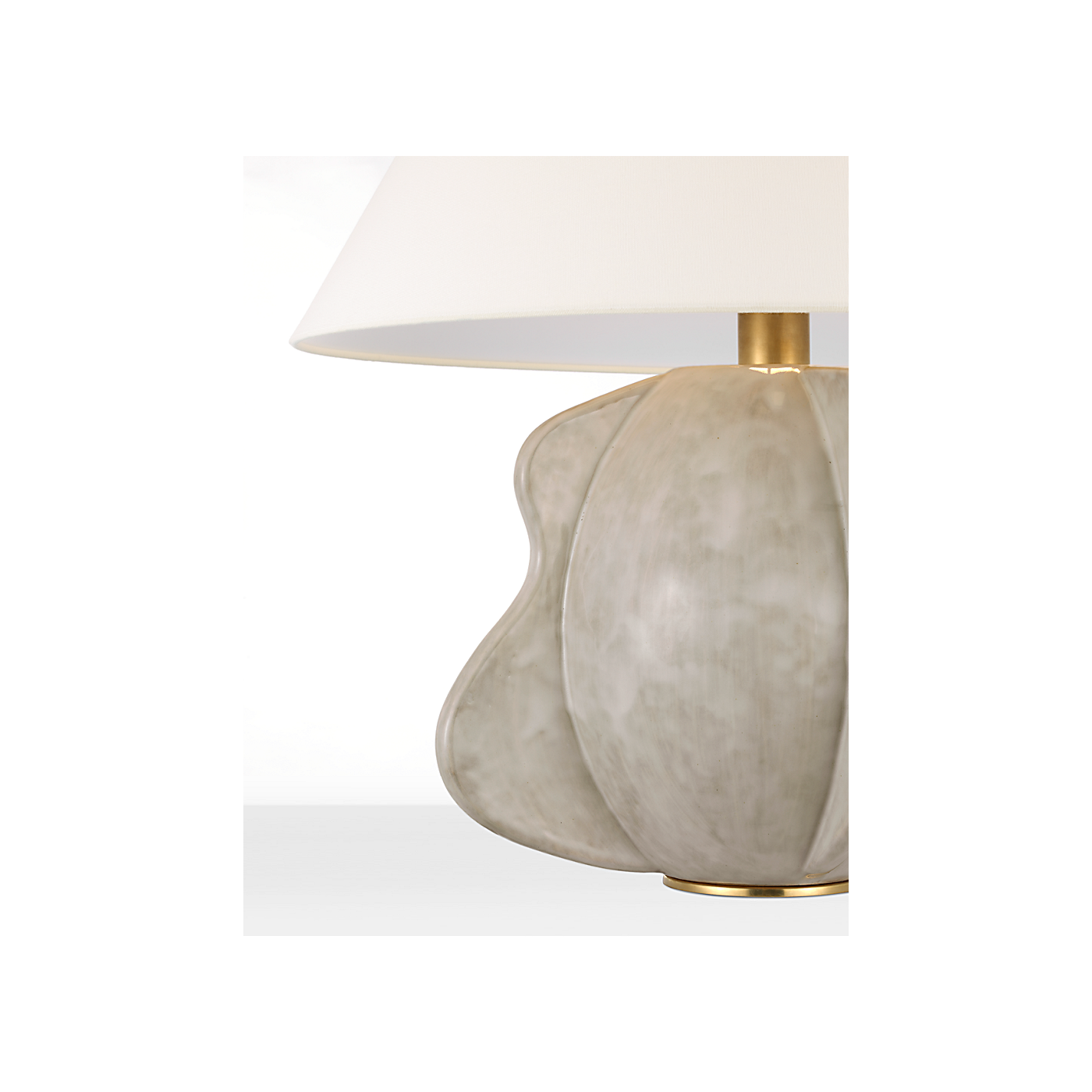 Visual Comfort Delmar 22" Table Lamp