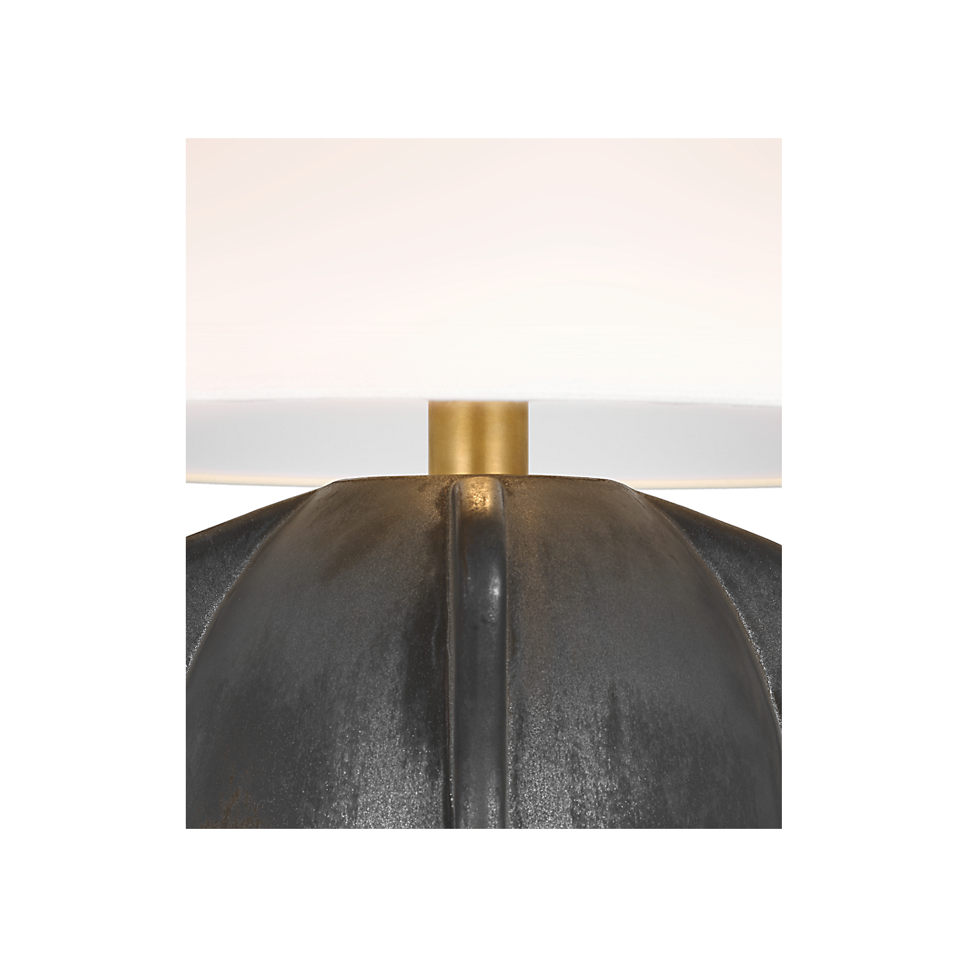 Visual Comfort Delmar 22" Table Lamp